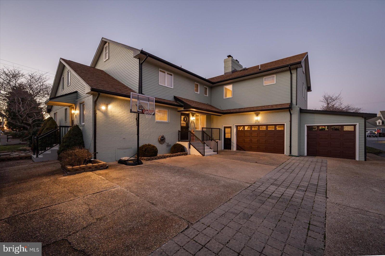 MALLARD ISLAND - Residential