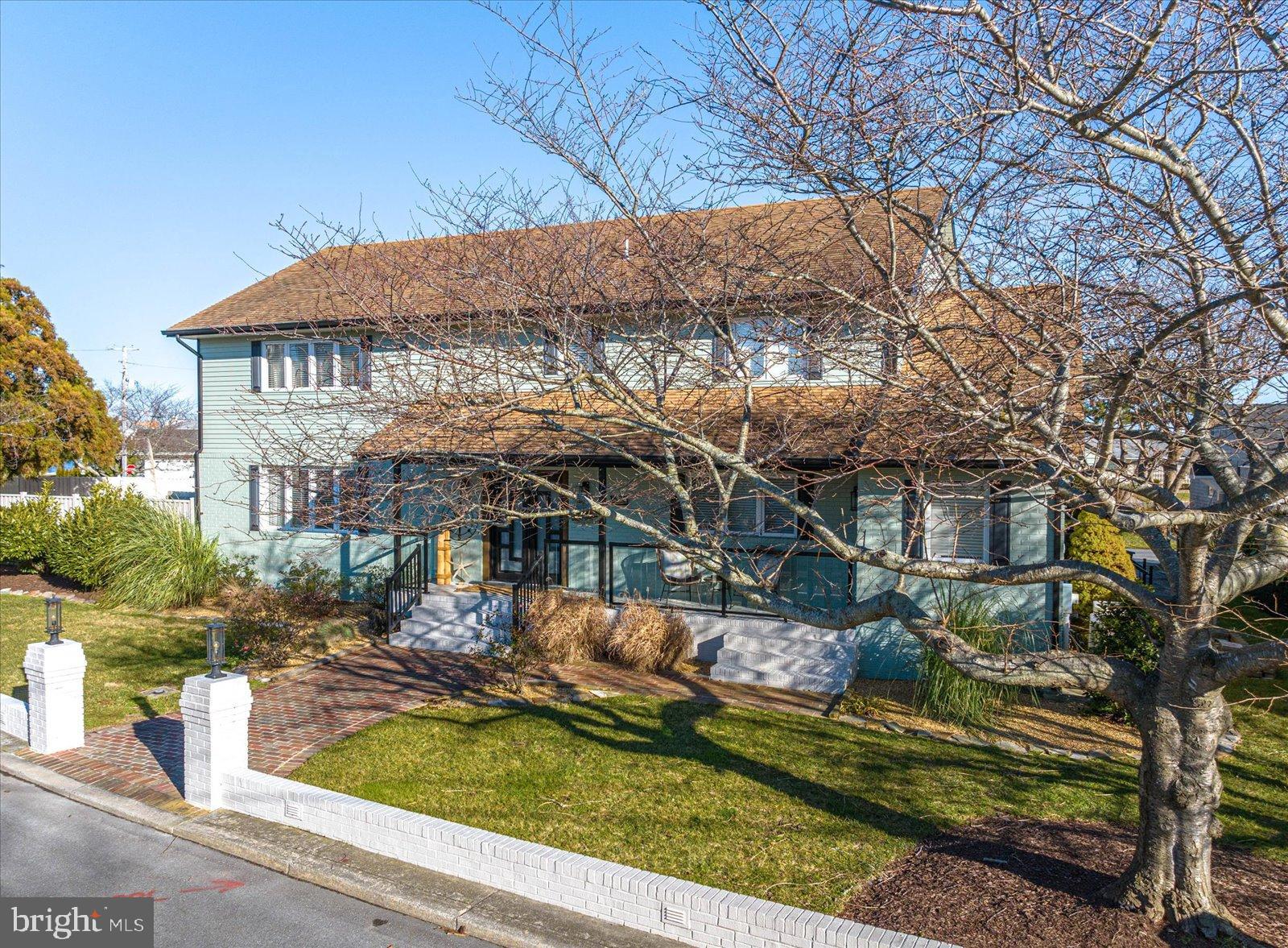 MALLARD ISLAND - Residential