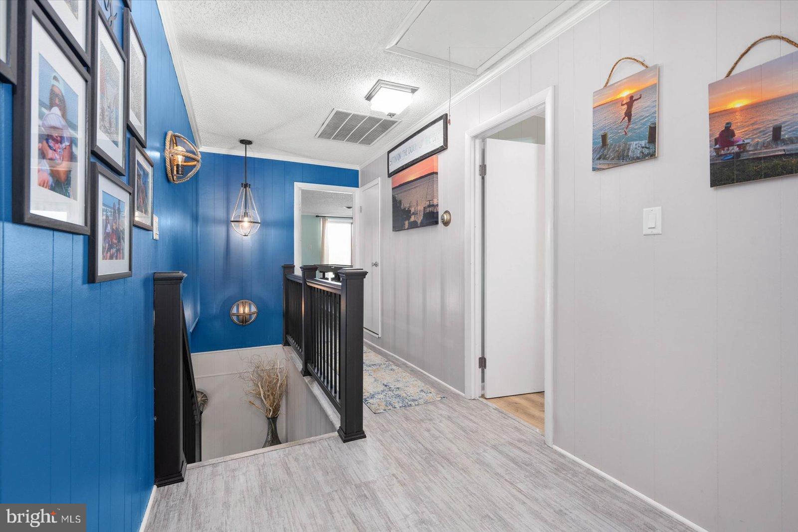 MALLARD ISLAND - Residential