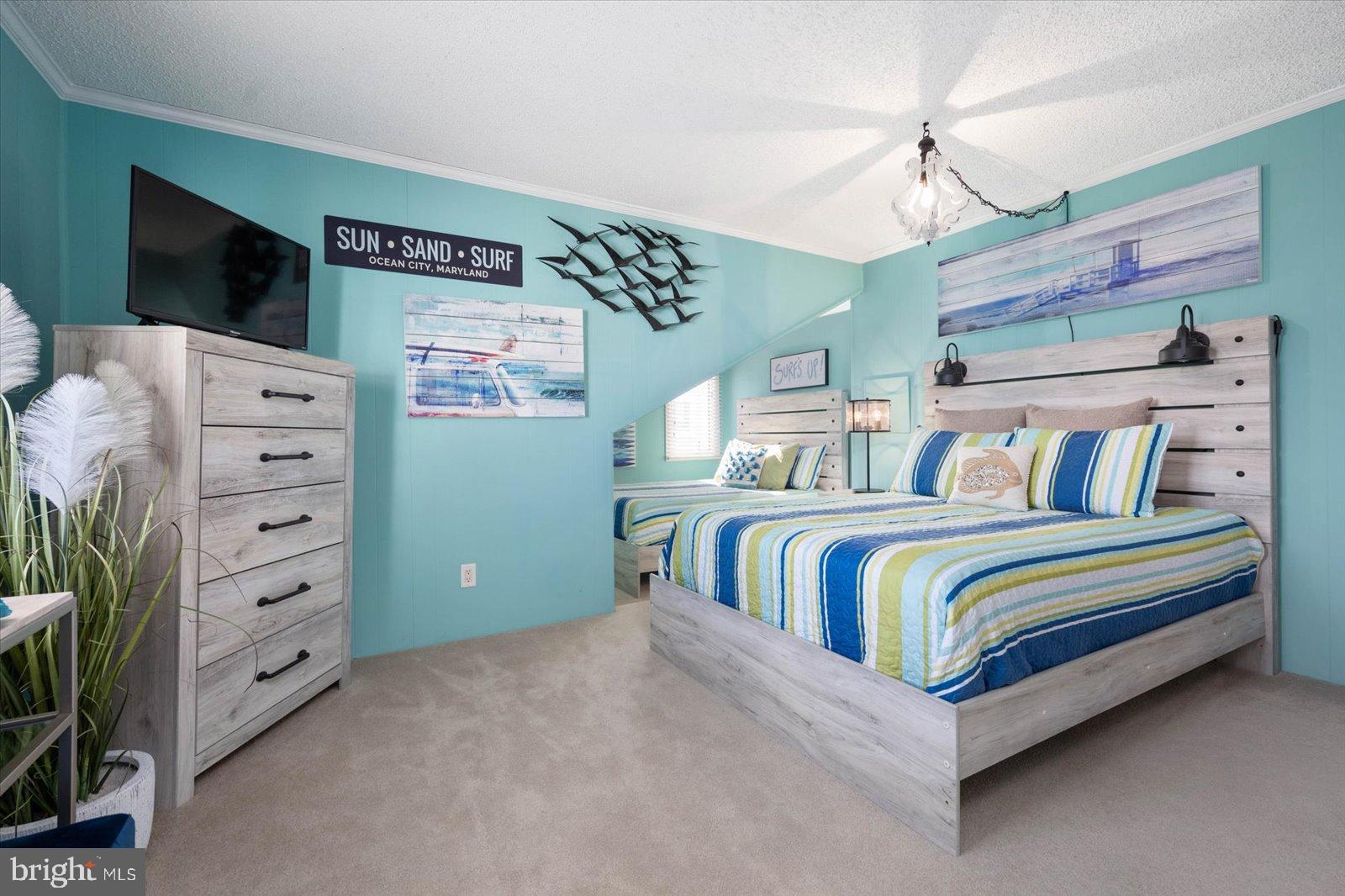 MALLARD ISLAND - Residential