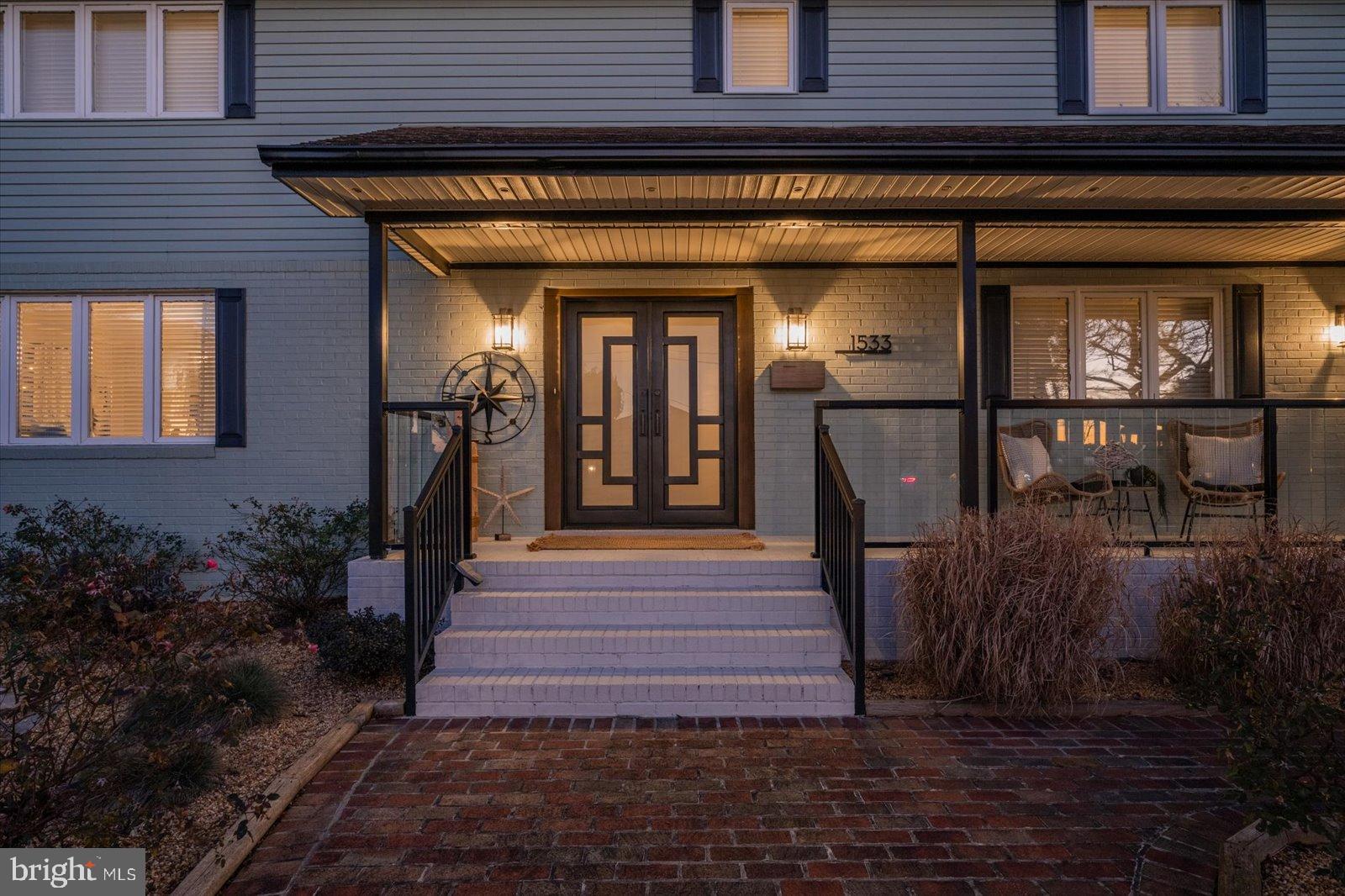 MALLARD ISLAND - Residential