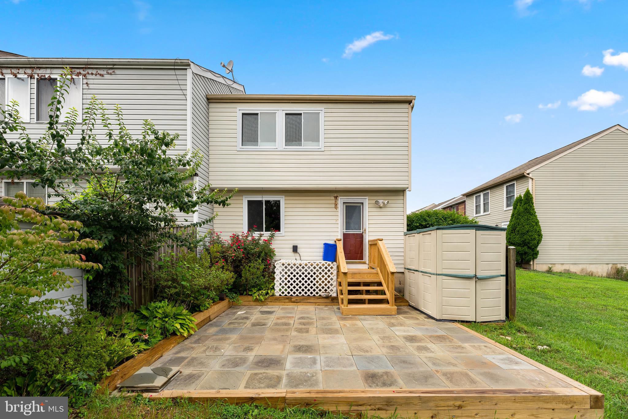 SADDLE CREEK - Residential