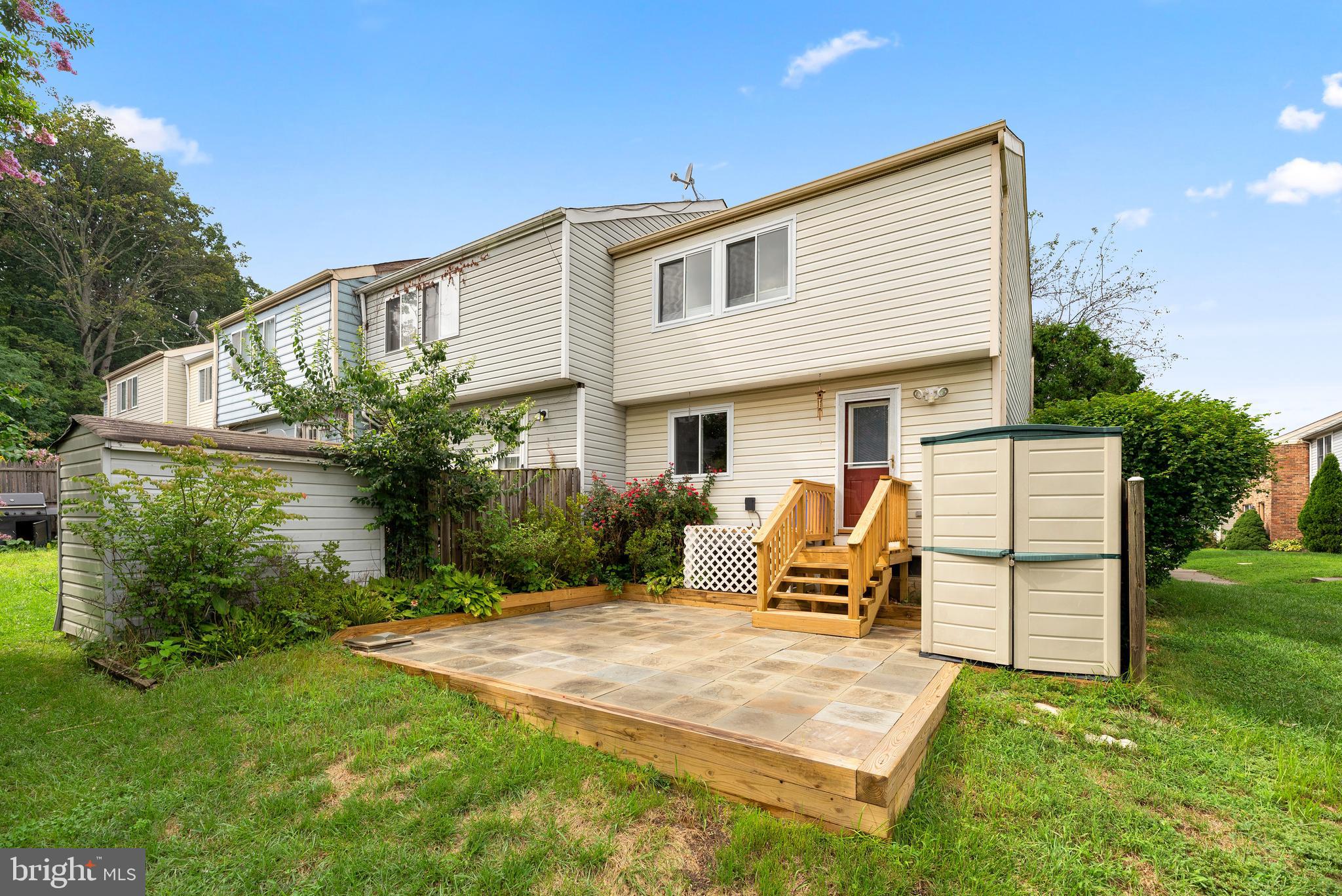 SADDLE CREEK - Residential