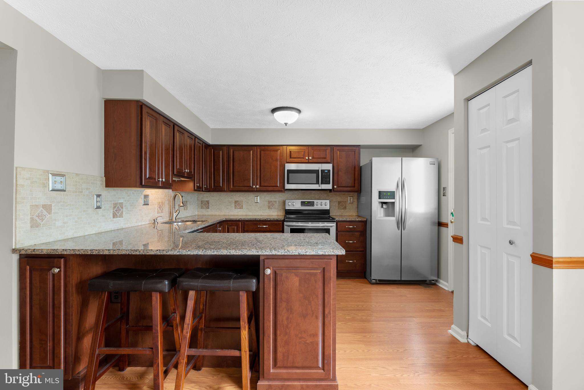 SADDLE CREEK - Residential