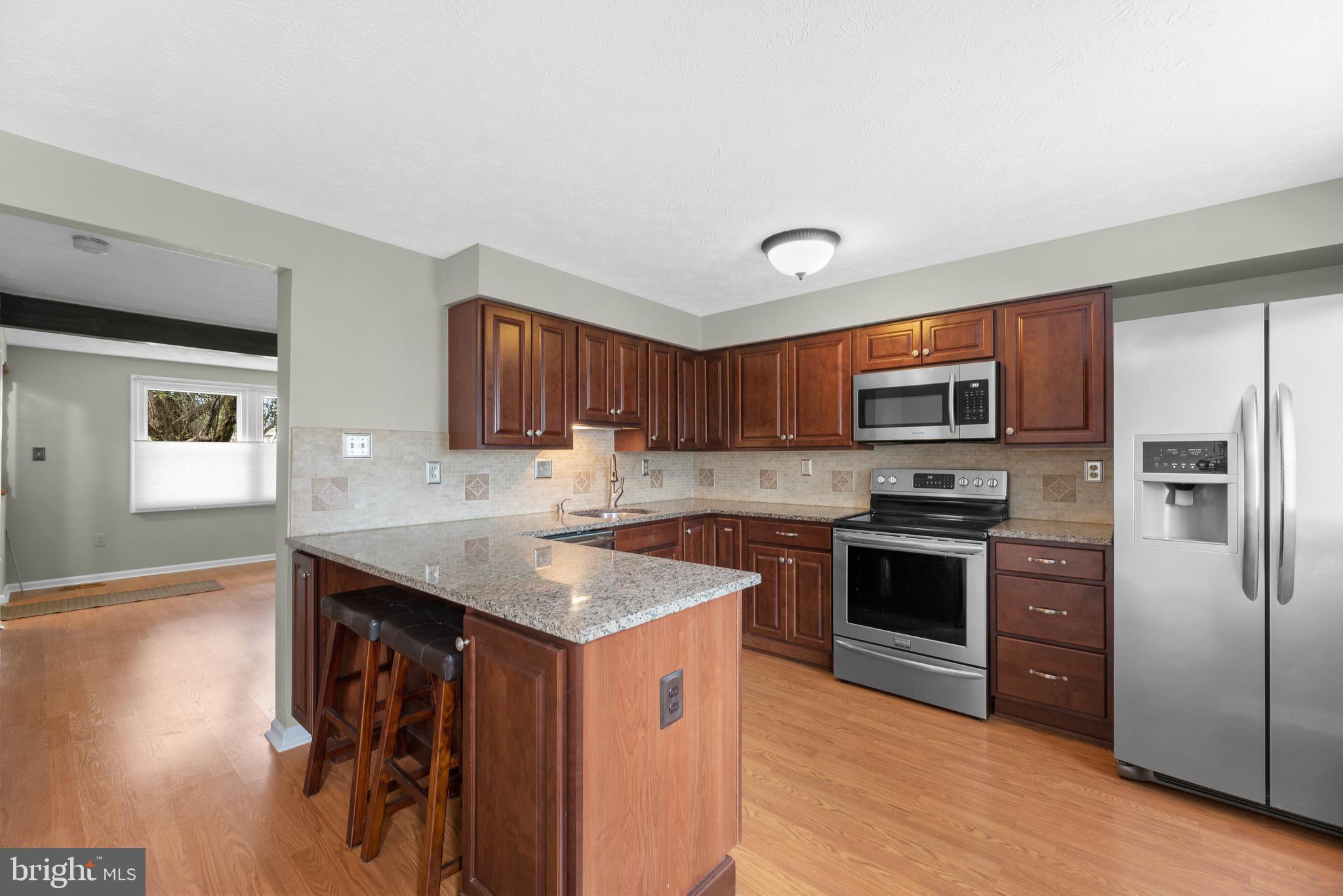 SADDLE CREEK - Residential