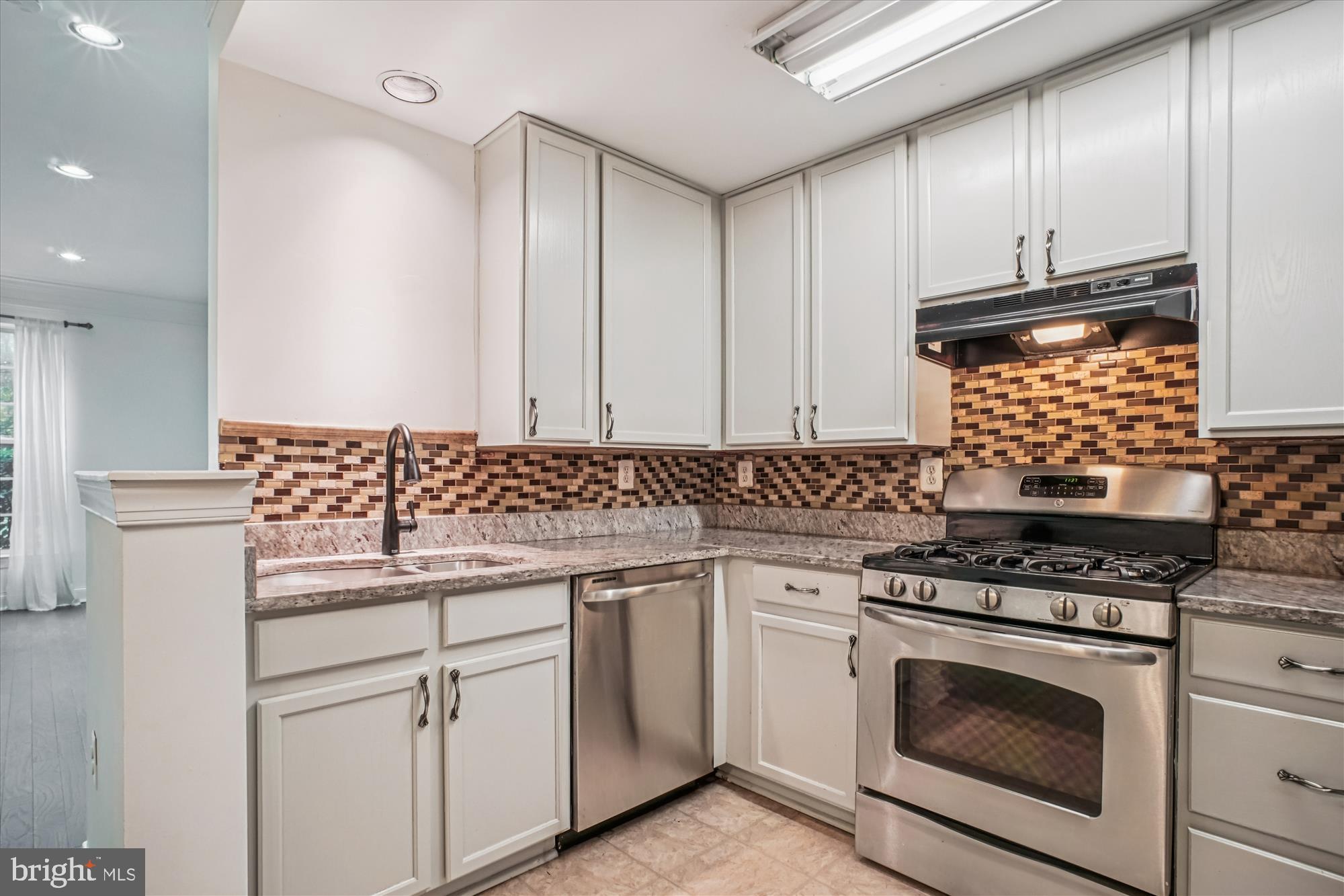 JEFFERSON PARK - Residential