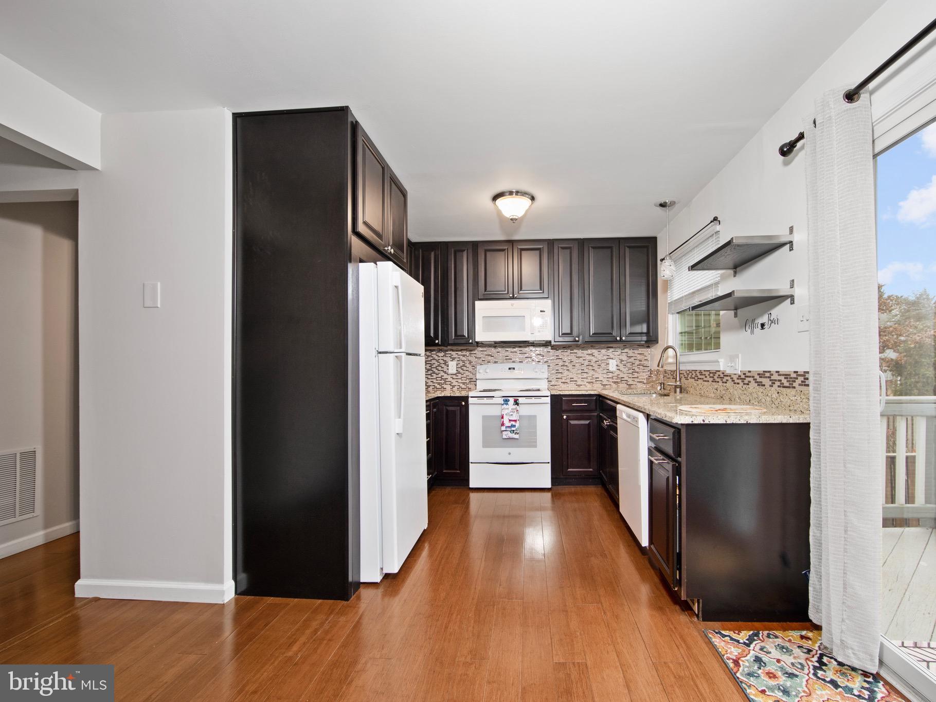 MANCHESTER LAKES - Residential