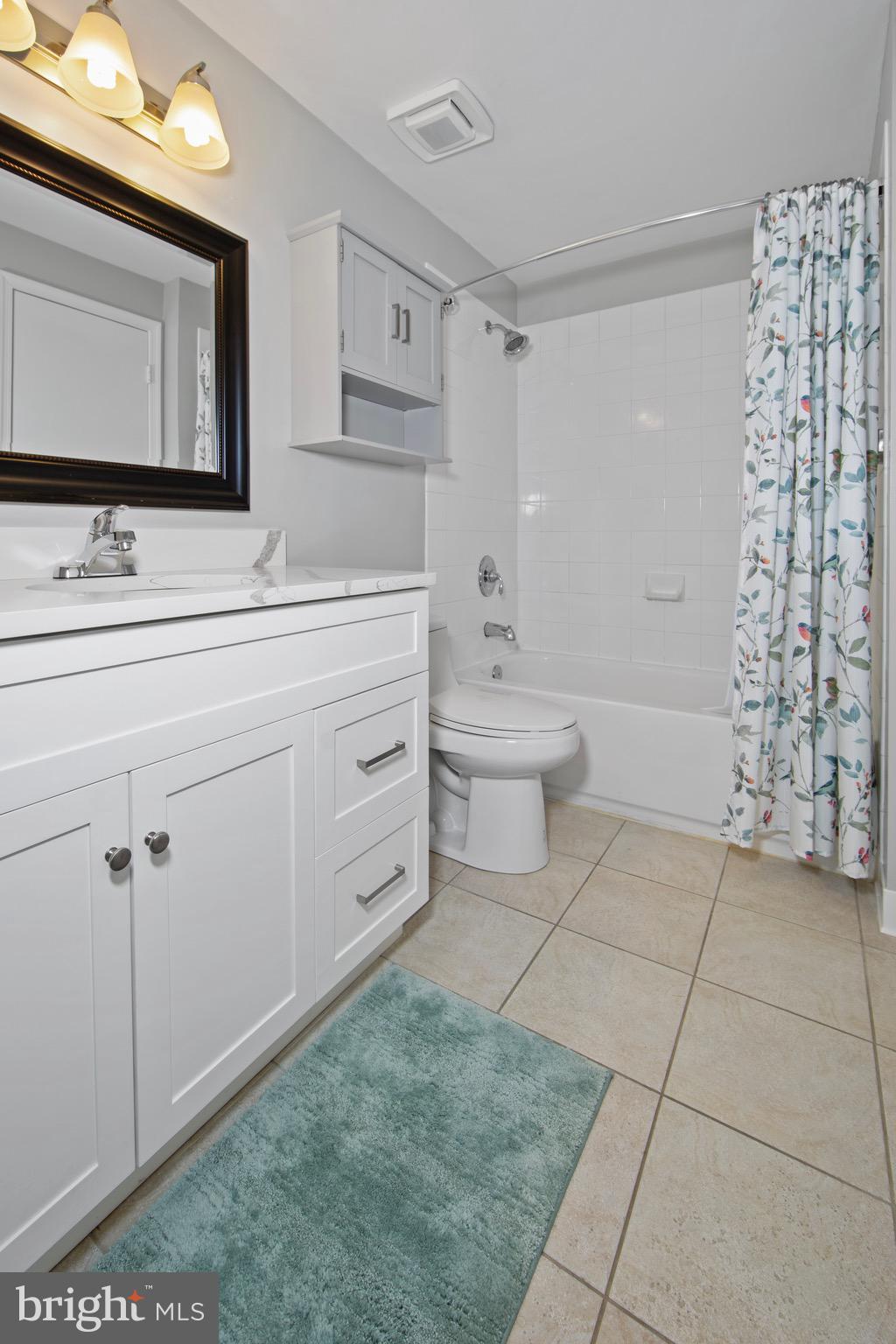 MANCHESTER LAKES - Residential