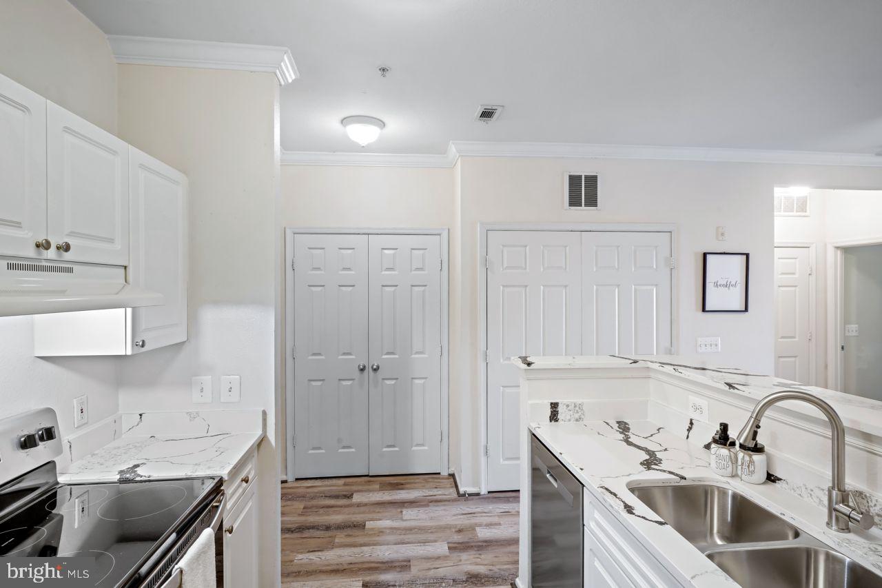 HIGH POINT AT JEFFERSON PARK - Residential