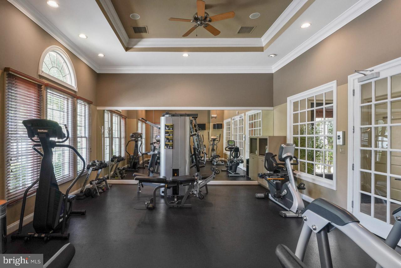 HIGH POINT AT JEFFERSON PARK - Residential