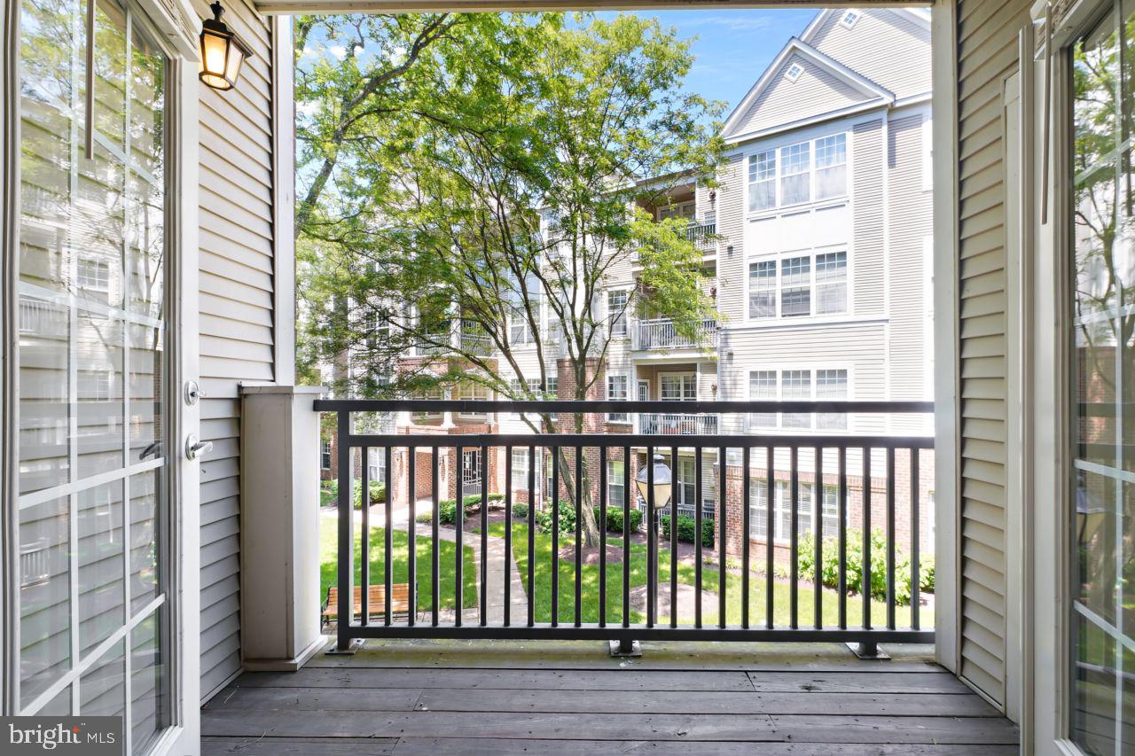 HIGH POINT AT JEFFERSON PARK - Residential