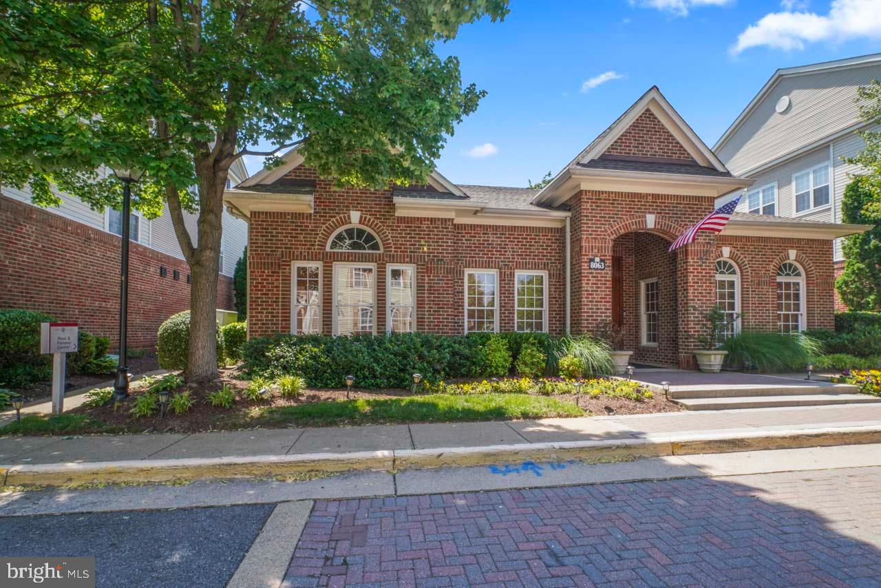 HIGH POINT AT JEFFERSON PARK - Residential