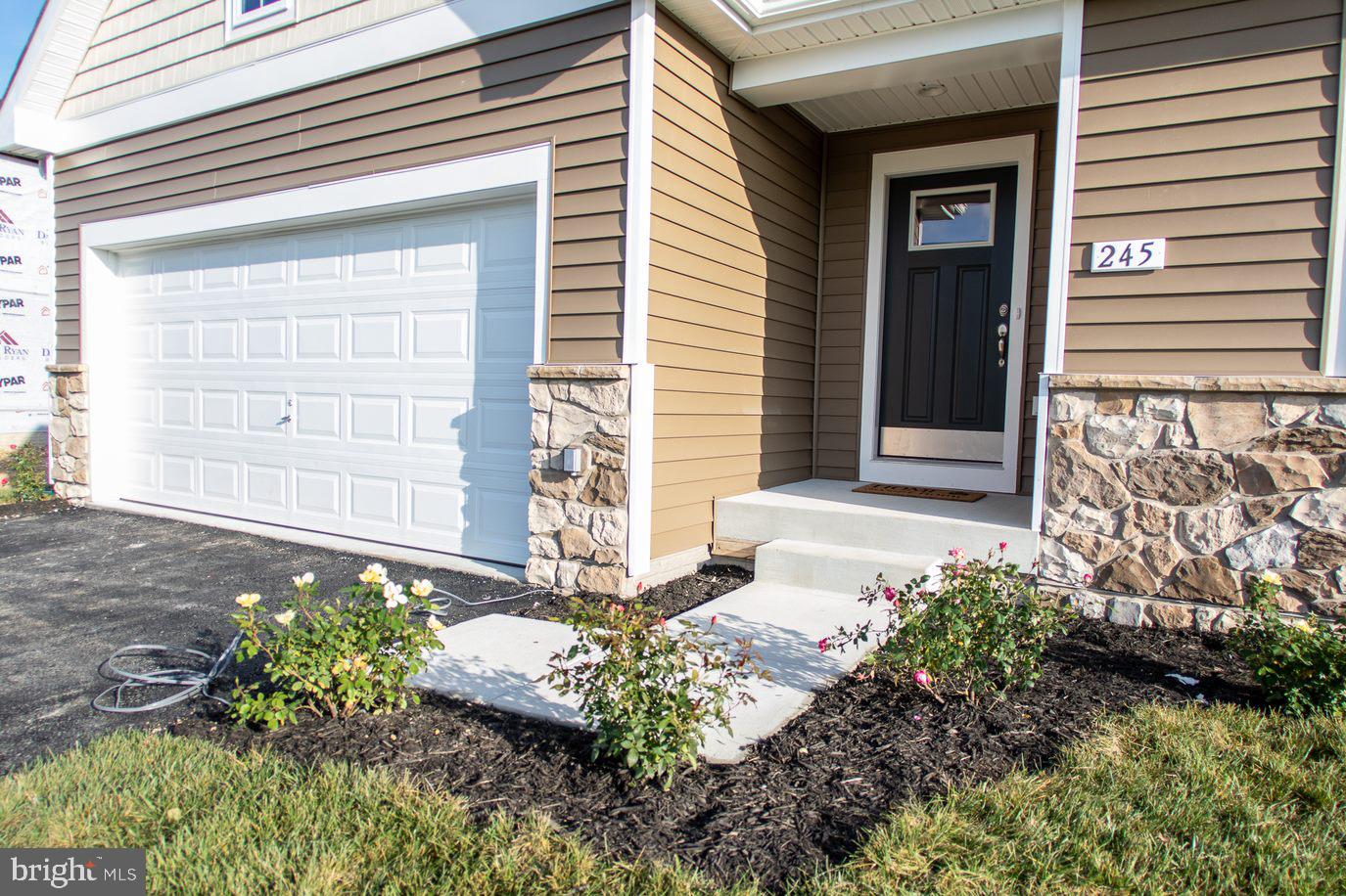 MORNING DOVE ESTATES - Residential