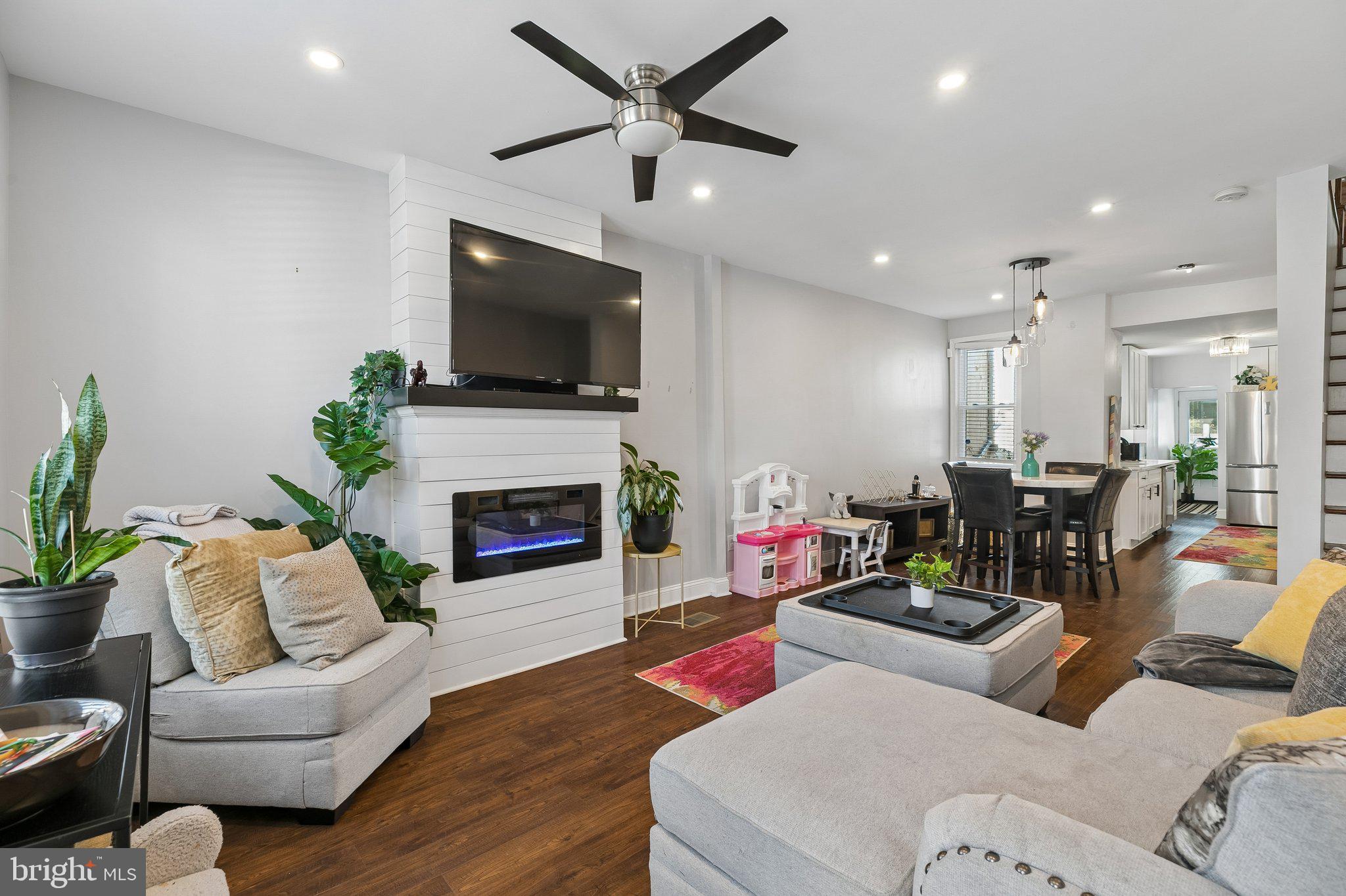 GERMANTOWN - Residential