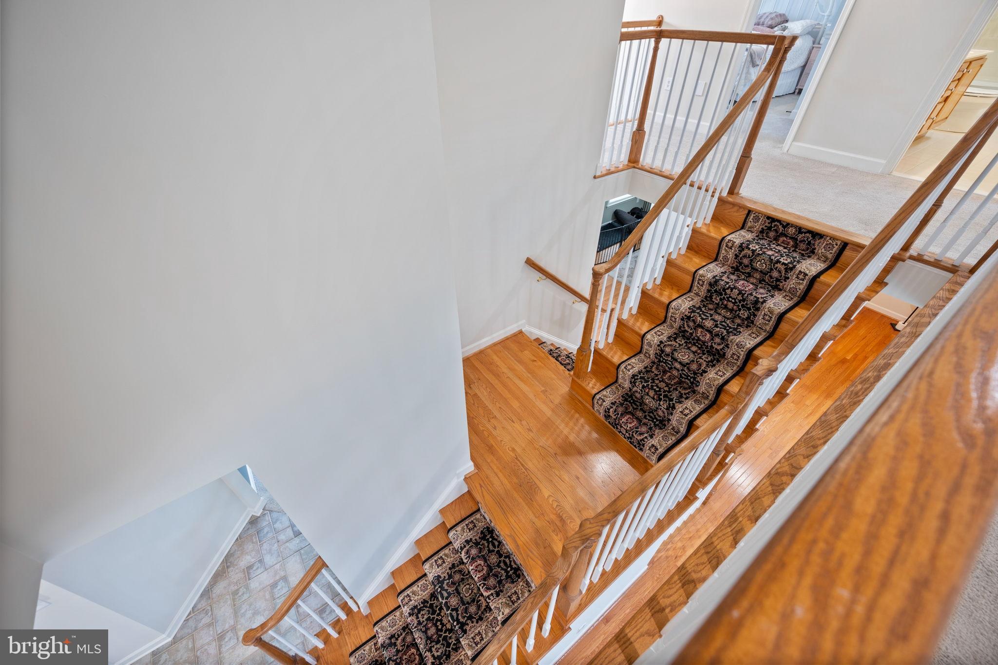 TIRA ESTATES - Residential