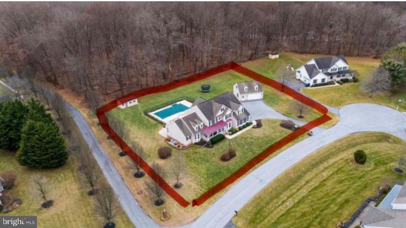 TIRA ESTATES - Residential