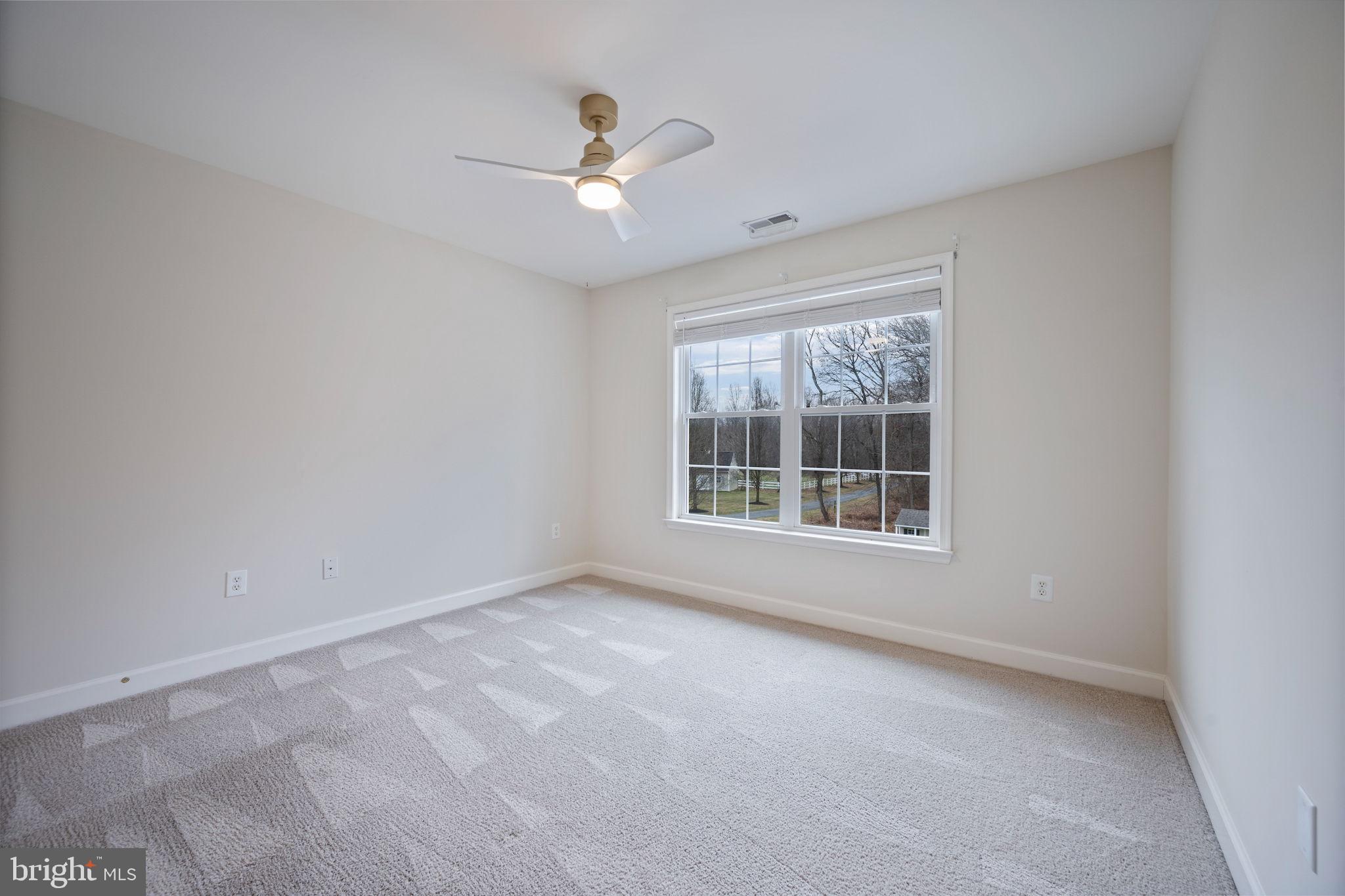 TIRA ESTATES - Residential