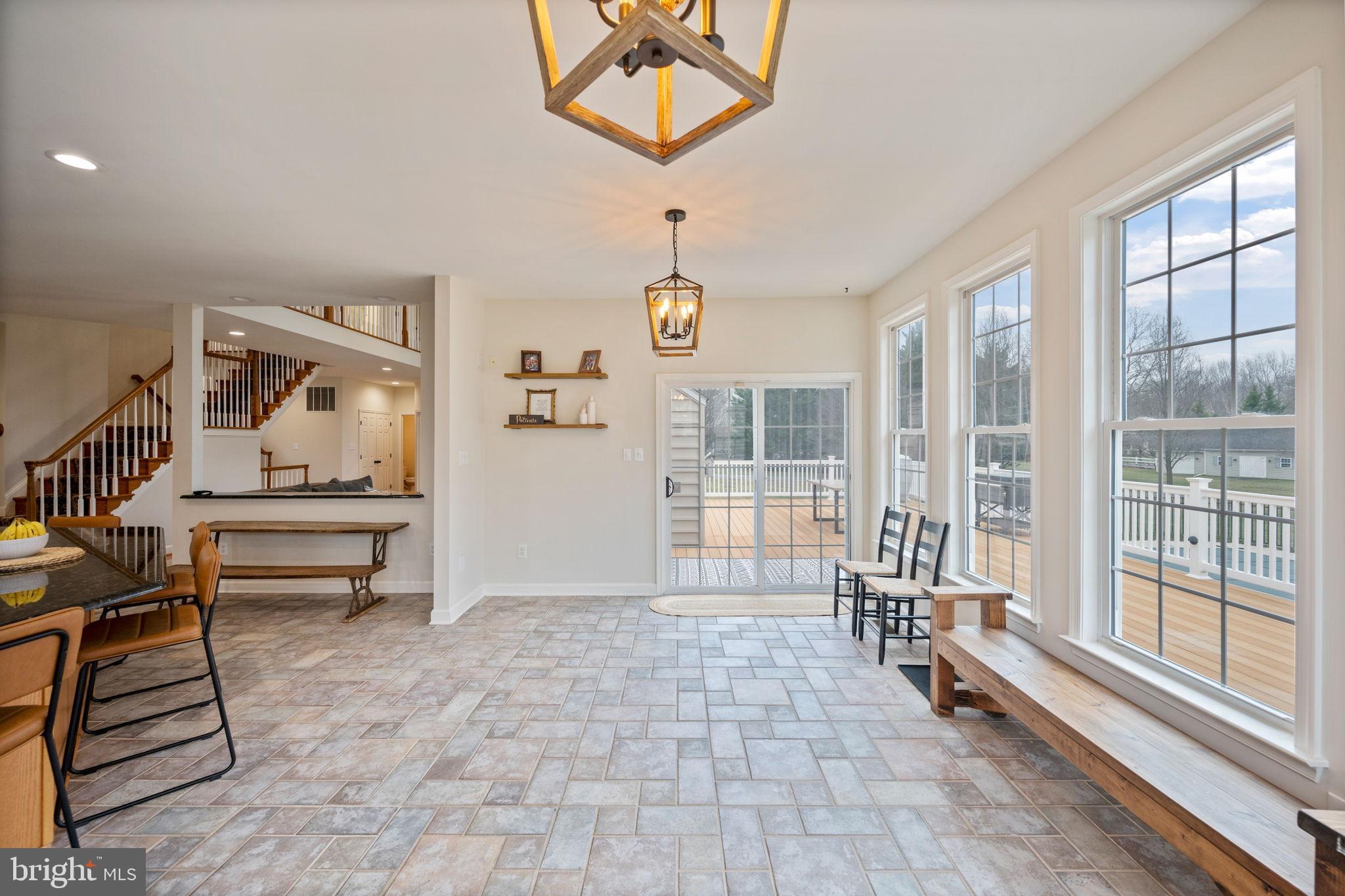 TIRA ESTATES - Residential