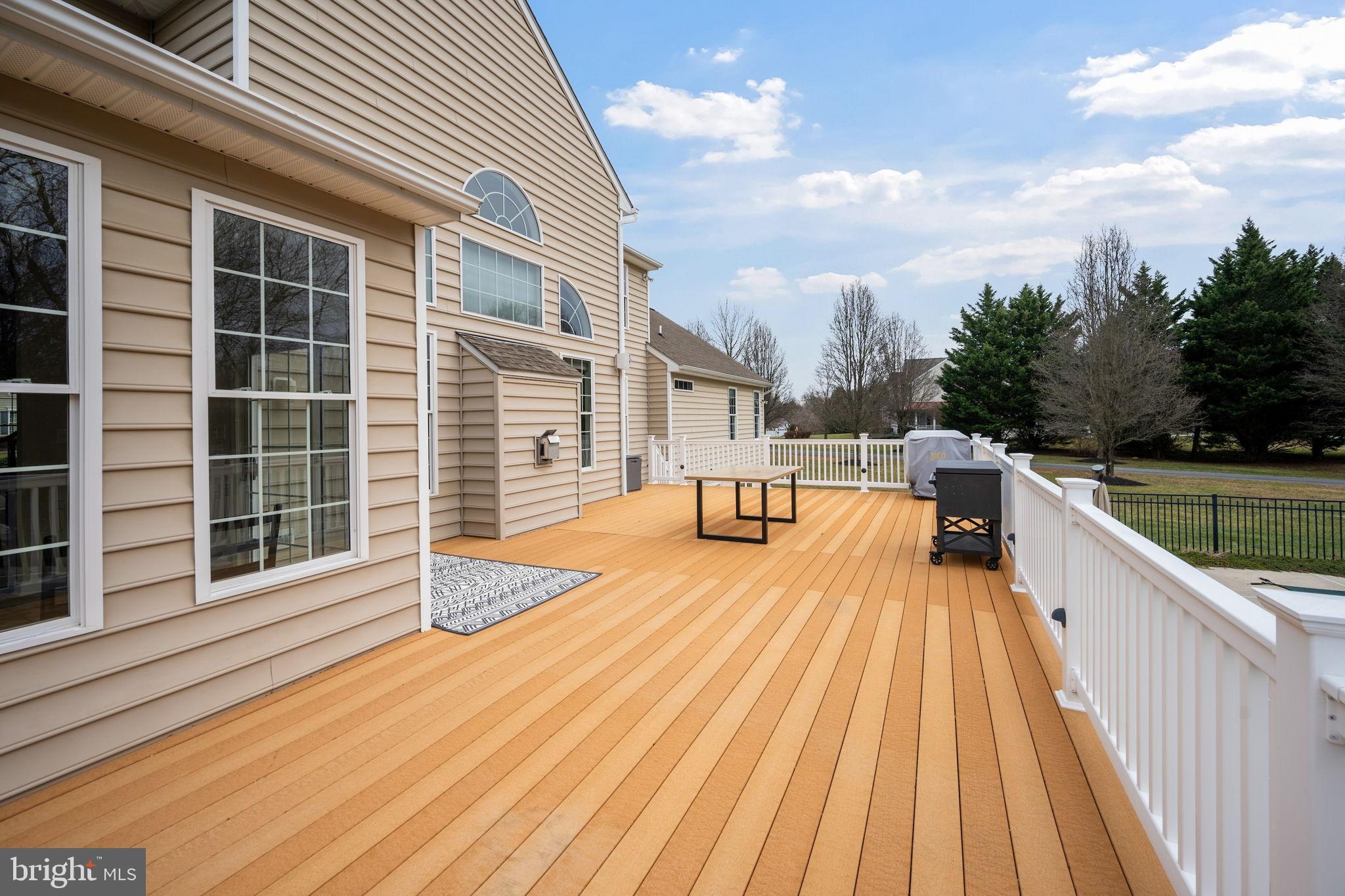 TIRA ESTATES - Residential