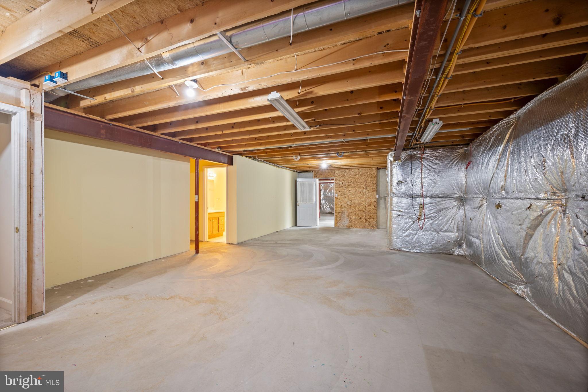 TIRA ESTATES - Residential