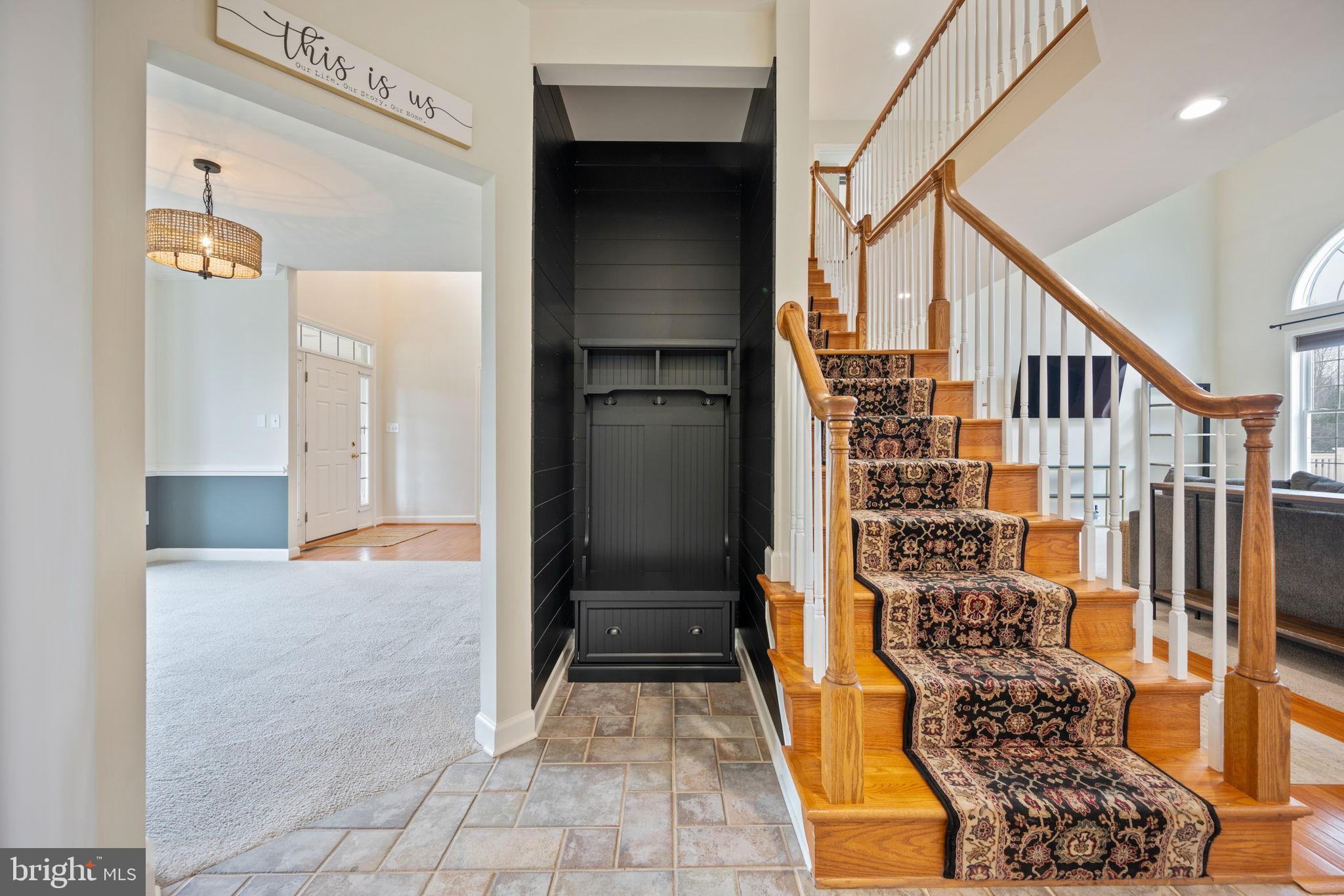 TIRA ESTATES - Residential