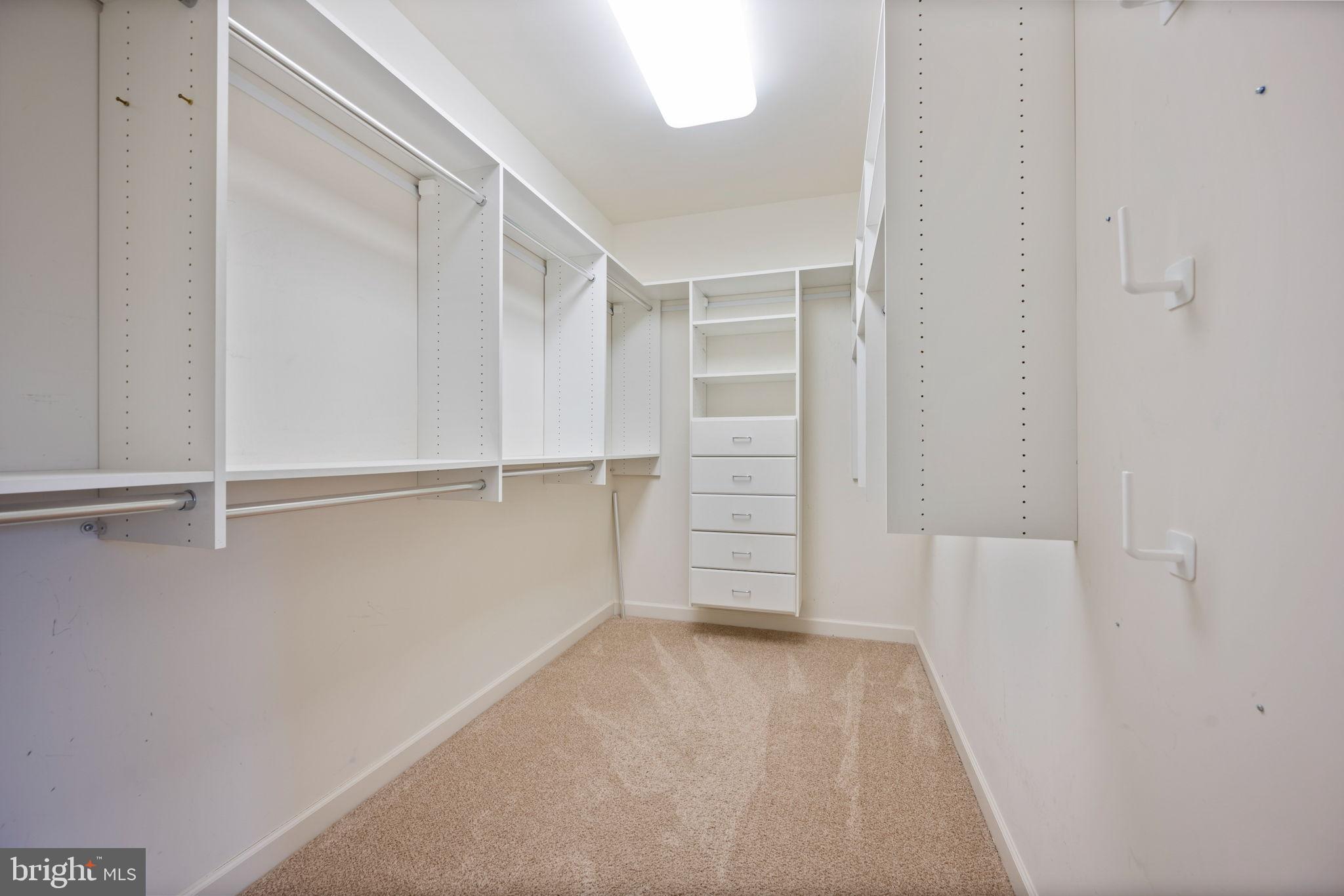 TIRA ESTATES - Residential