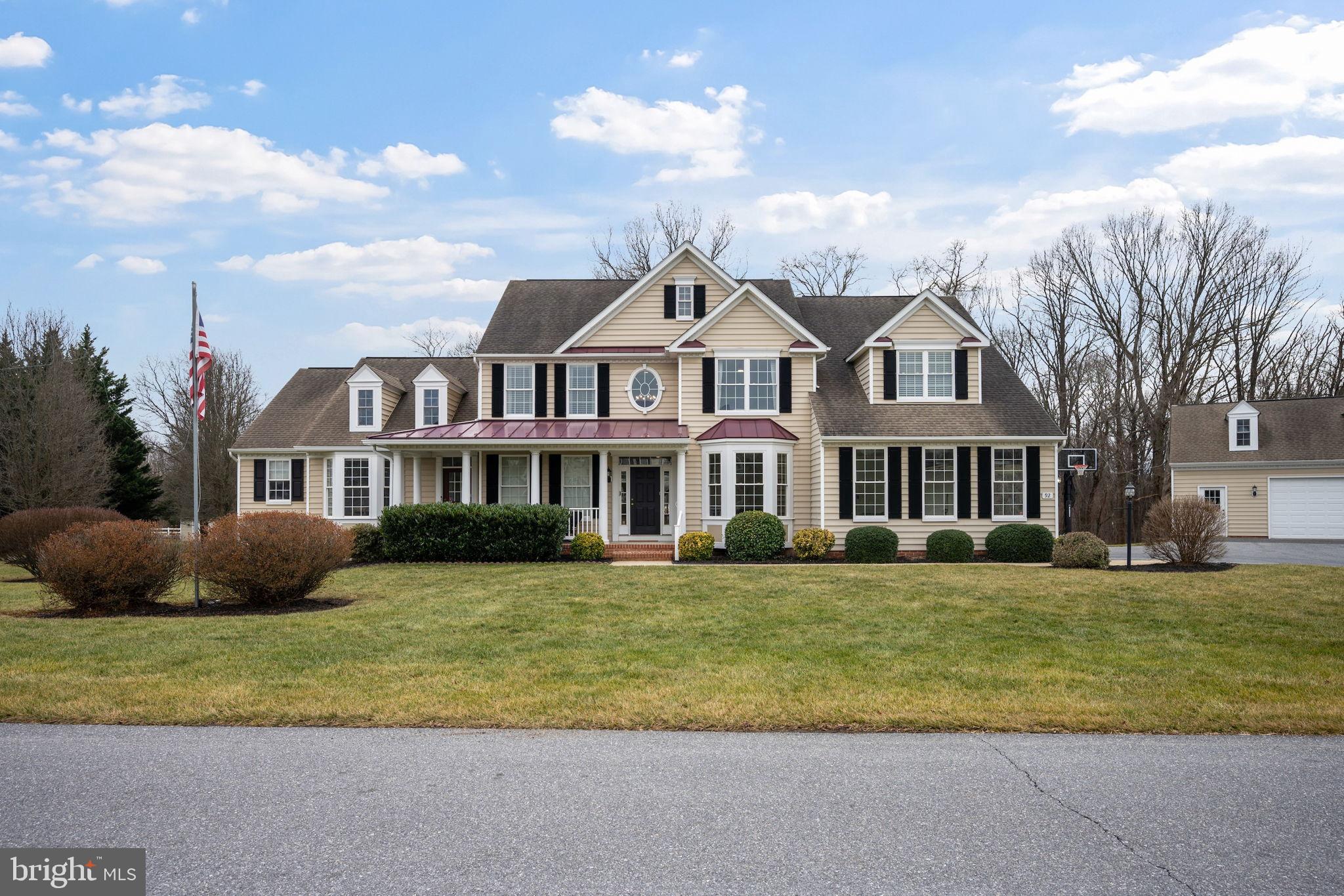 TIRA ESTATES - Residential