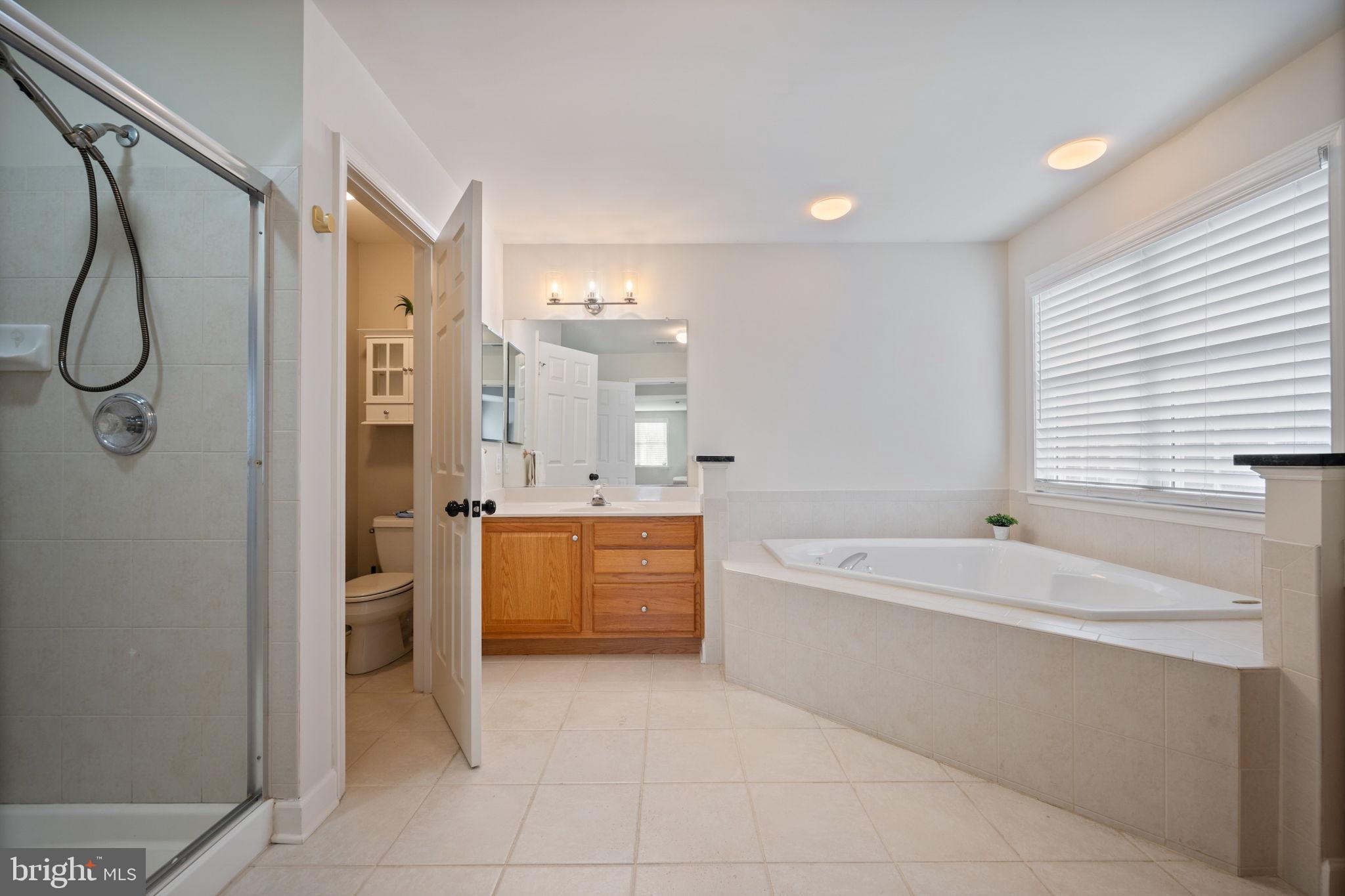 TIRA ESTATES - Residential