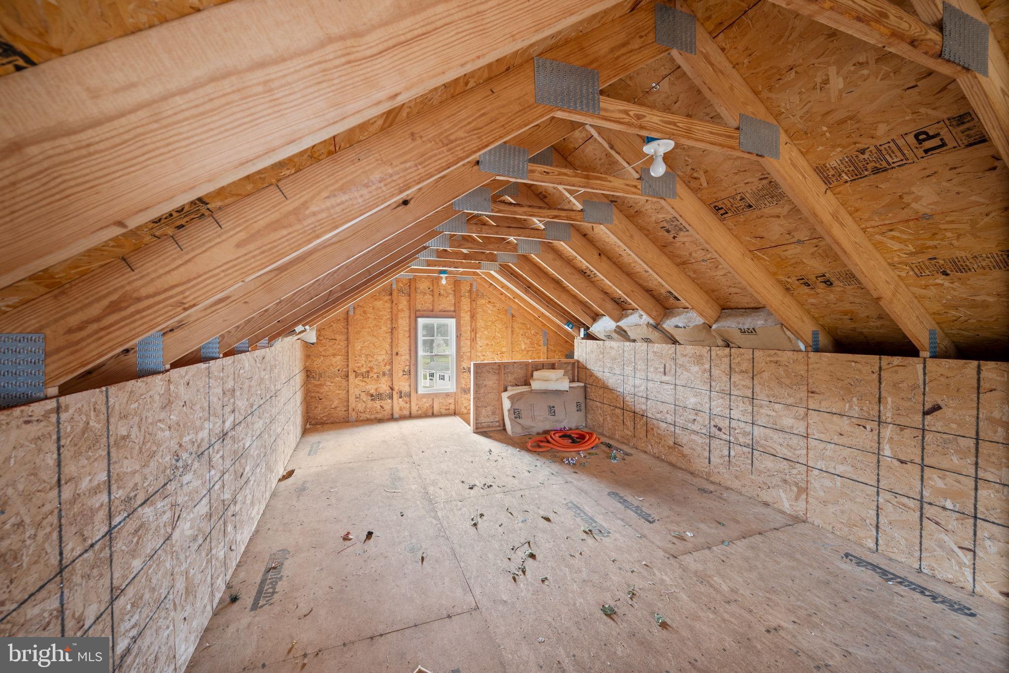 TIRA ESTATES - Residential