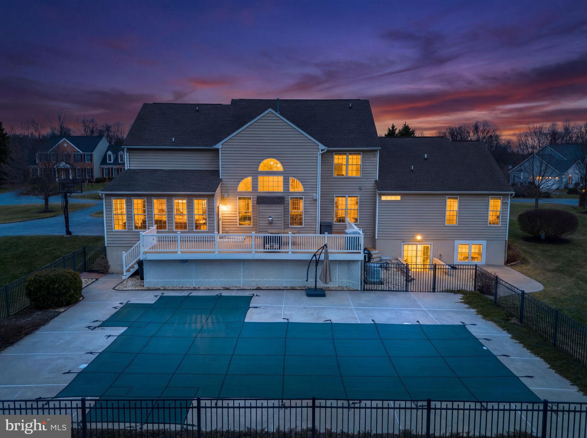 TIRA ESTATES - Residential