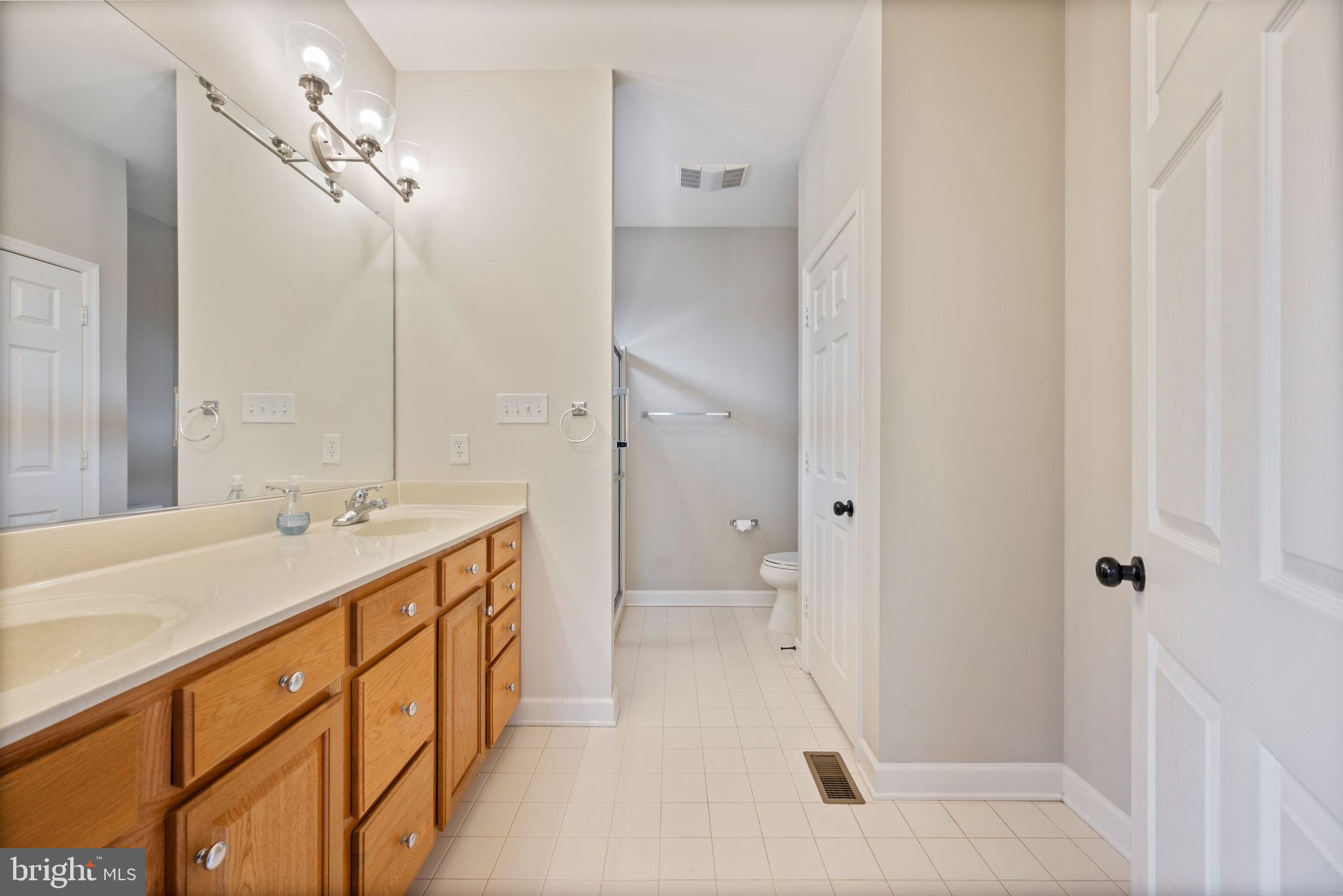 TIRA ESTATES - Residential