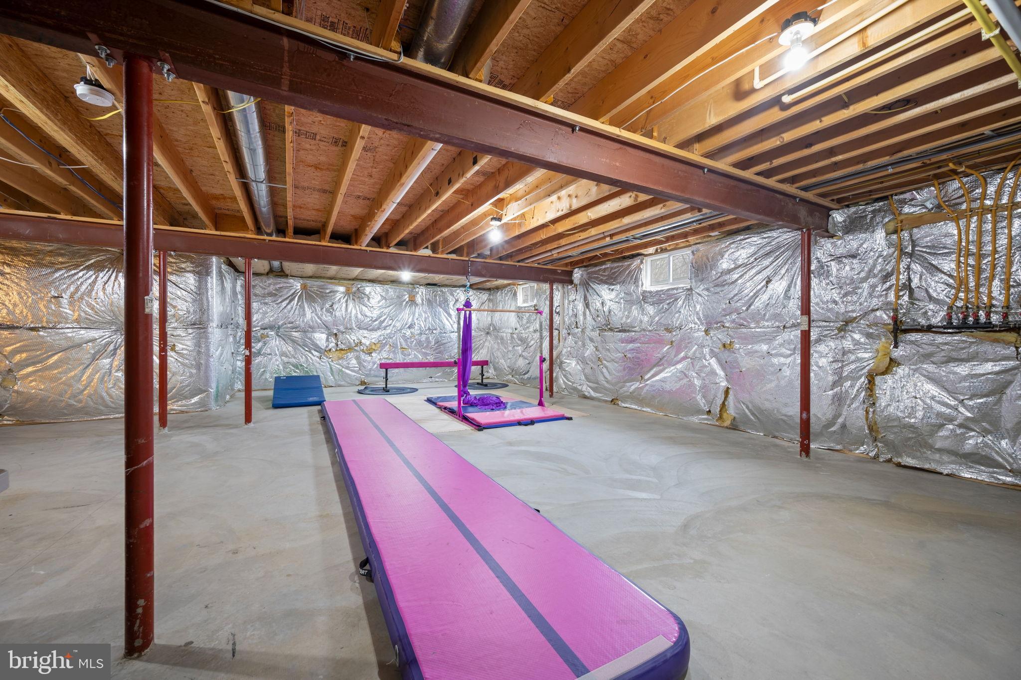 TIRA ESTATES - Residential