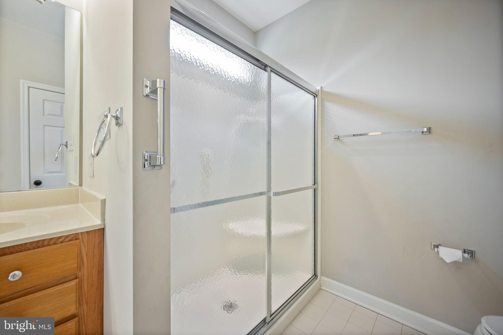 TIRA ESTATES - Residential