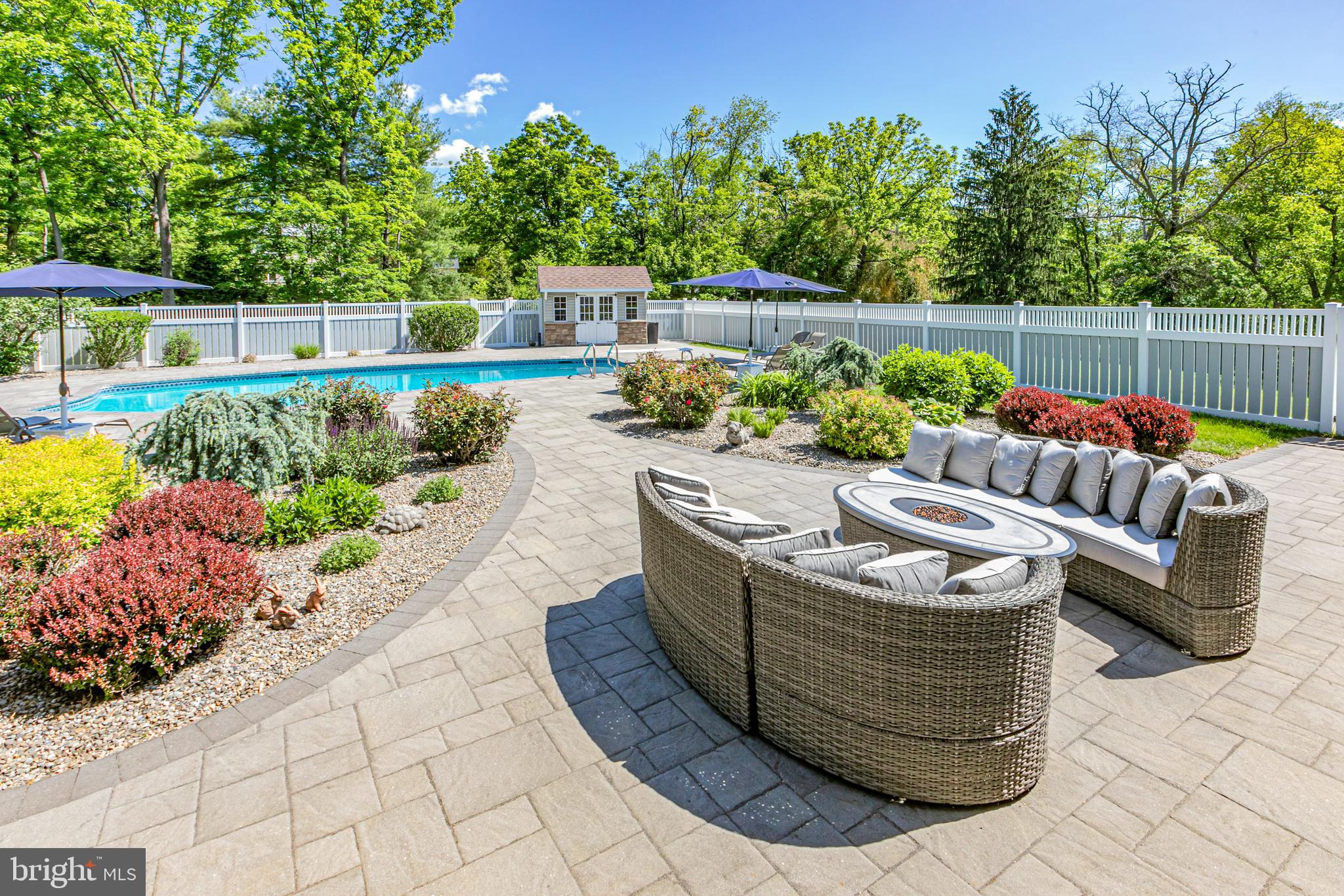 22 CLEVELAND CIRCLE