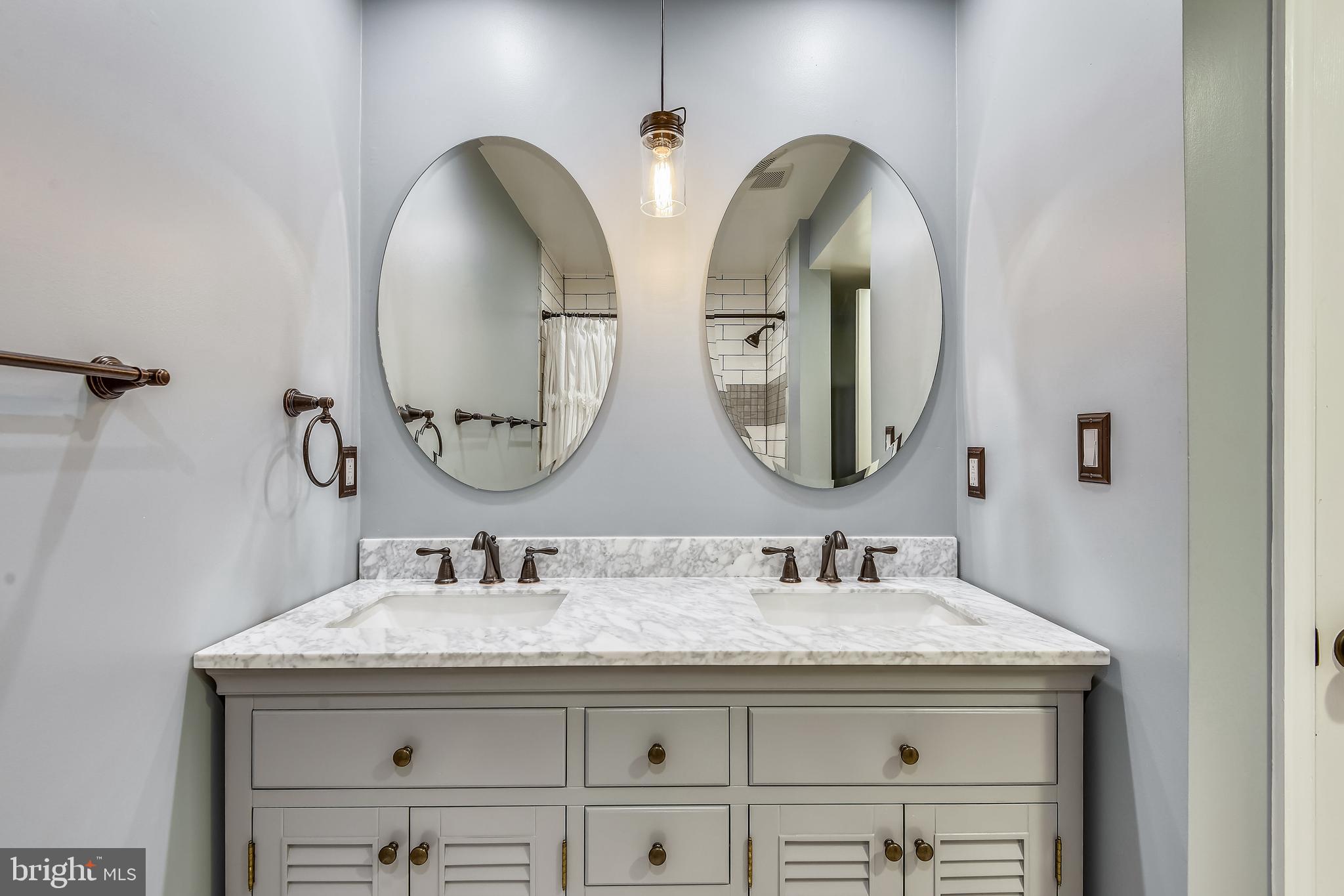 HEATHER HEIGHTS - Residential