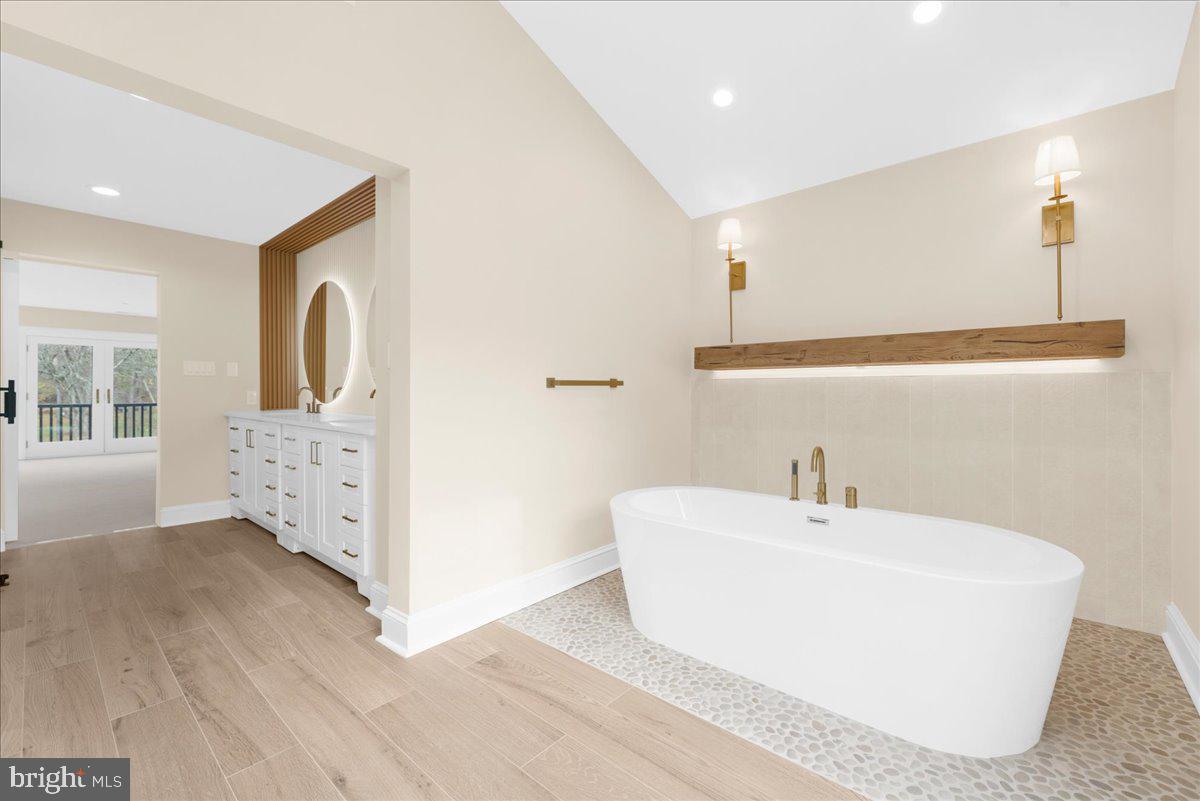 ECHO VALLEY - Residential