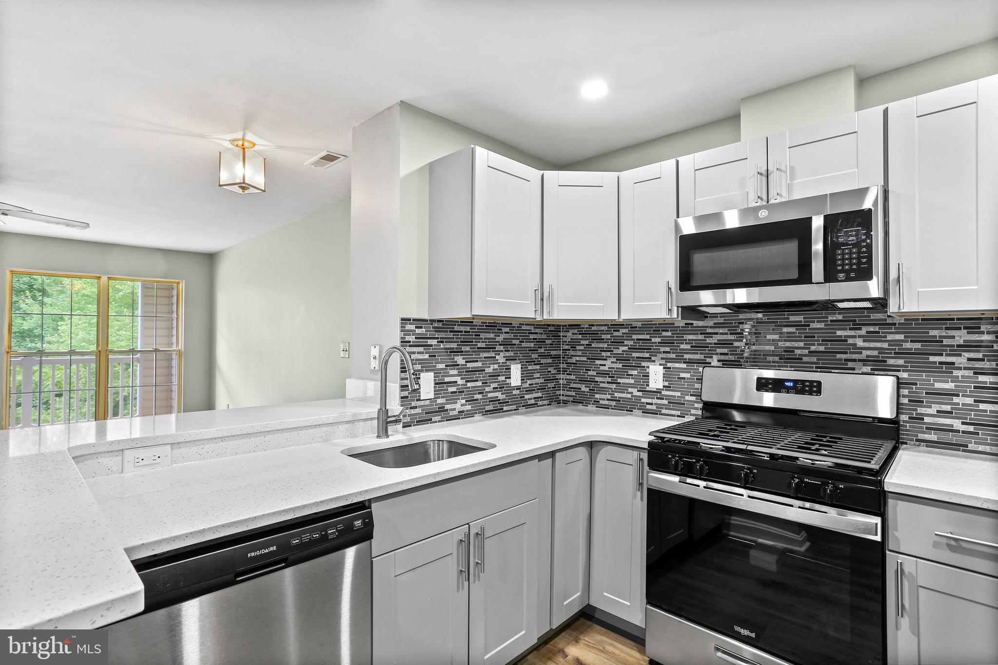 RUSSETT - Residential Lease