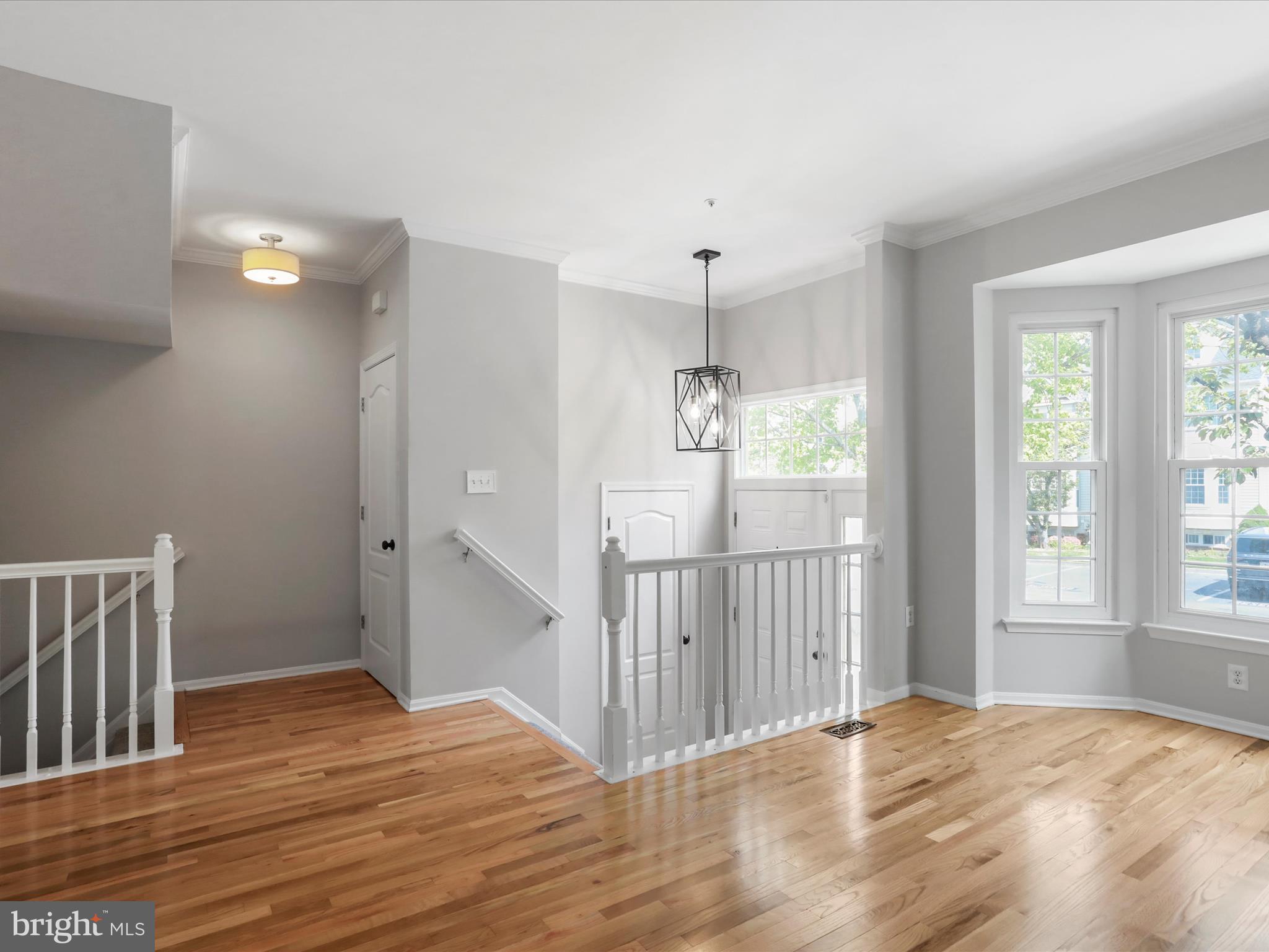 2605 CAULFIELD COURT