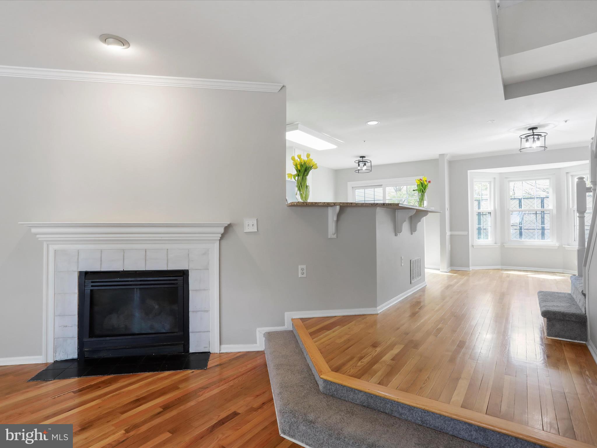 2605 CAULFIELD COURT