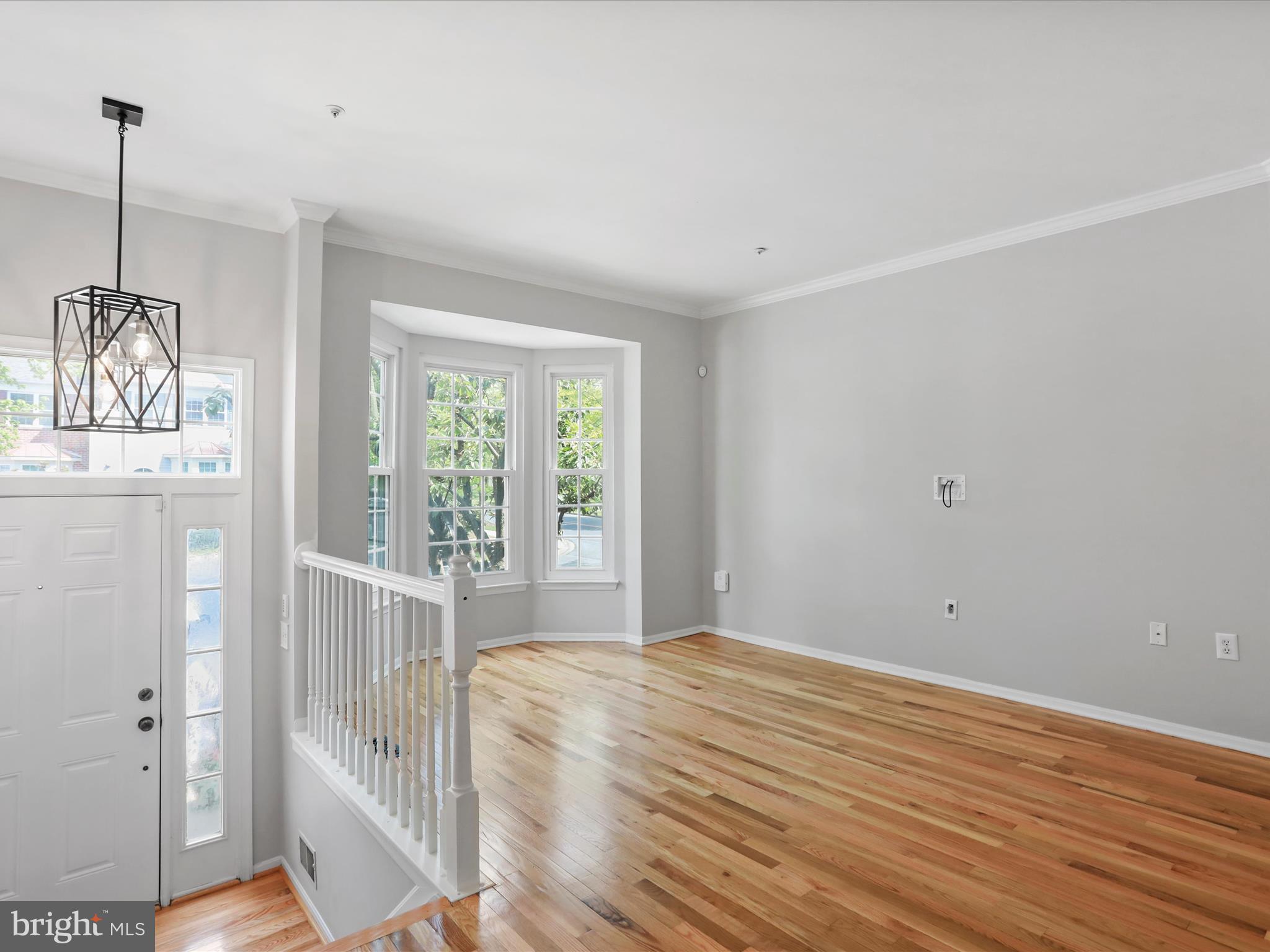 2605 CAULFIELD COURT