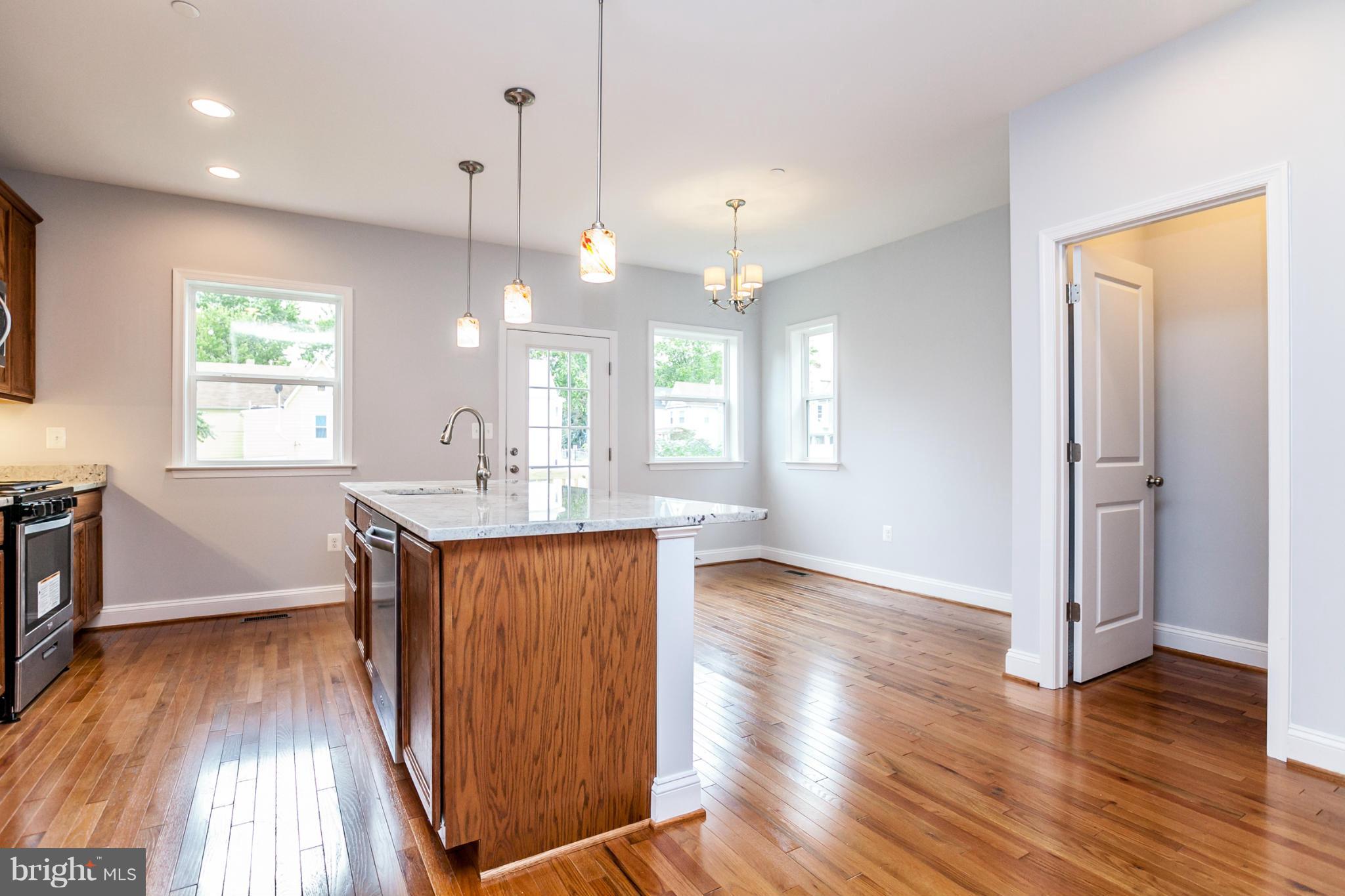 PEN LUCY - Residential