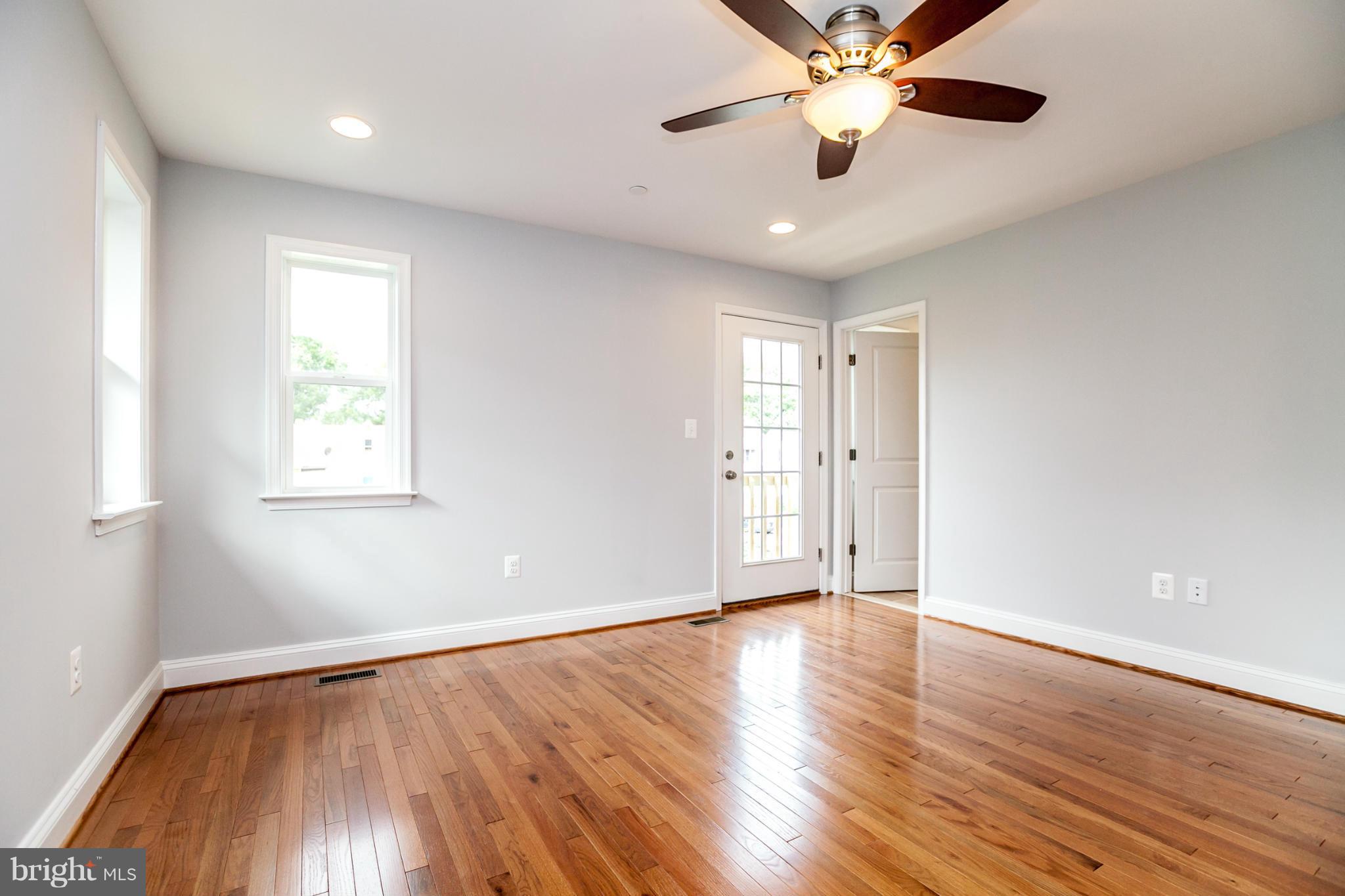 PEN LUCY - Residential