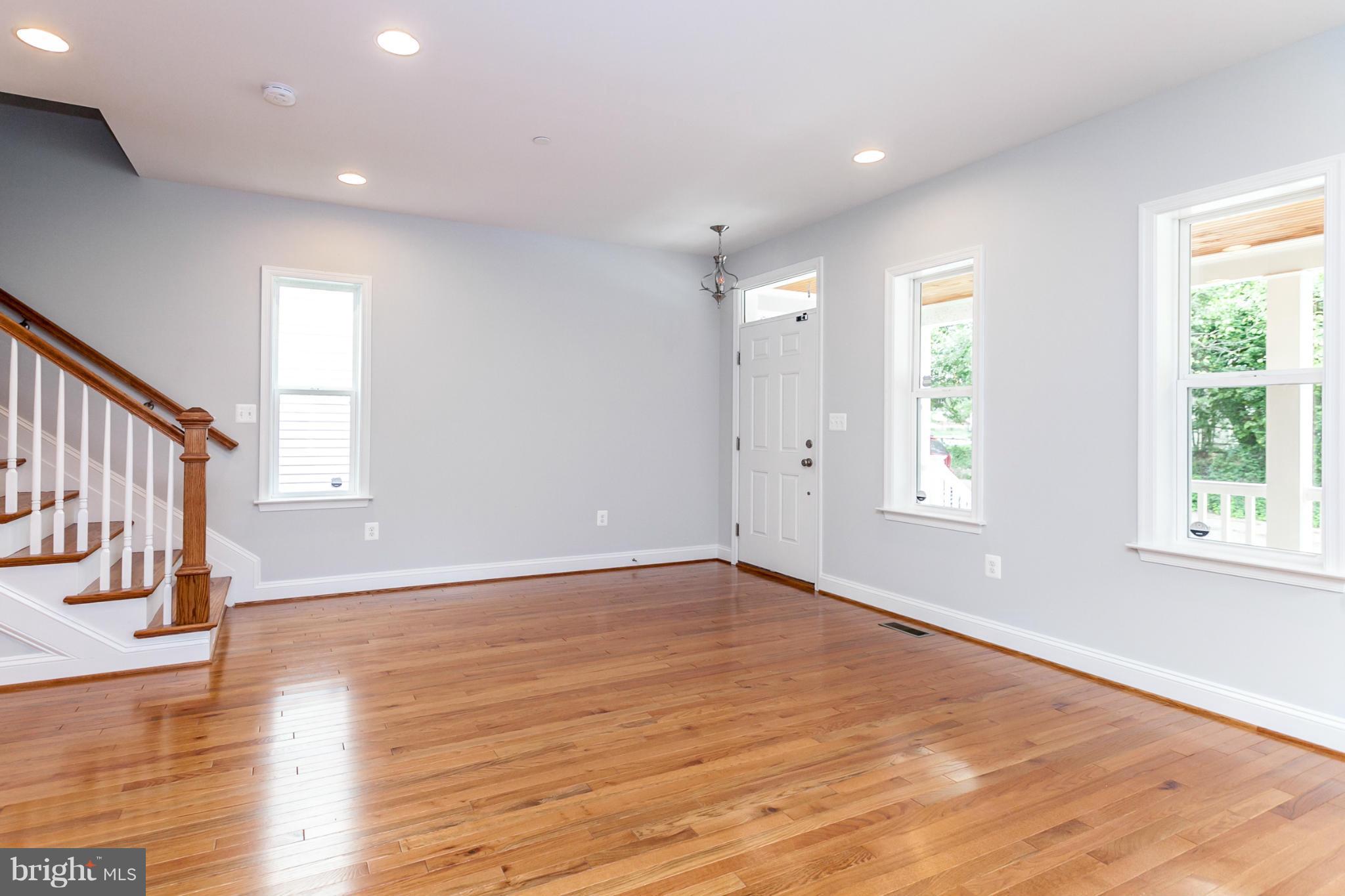 PEN LUCY - Residential