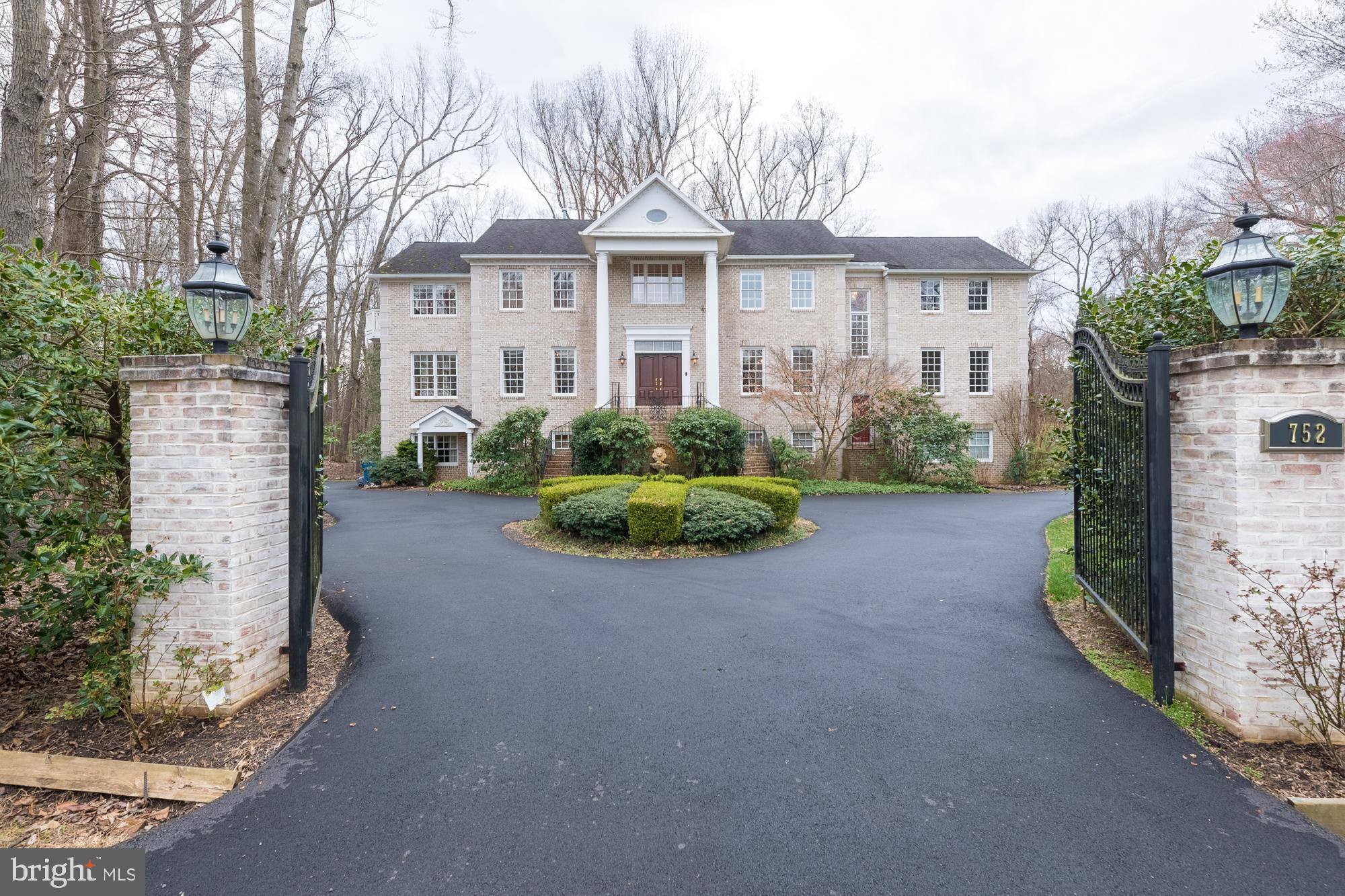 GEORGETOWN ESTATES - Residential