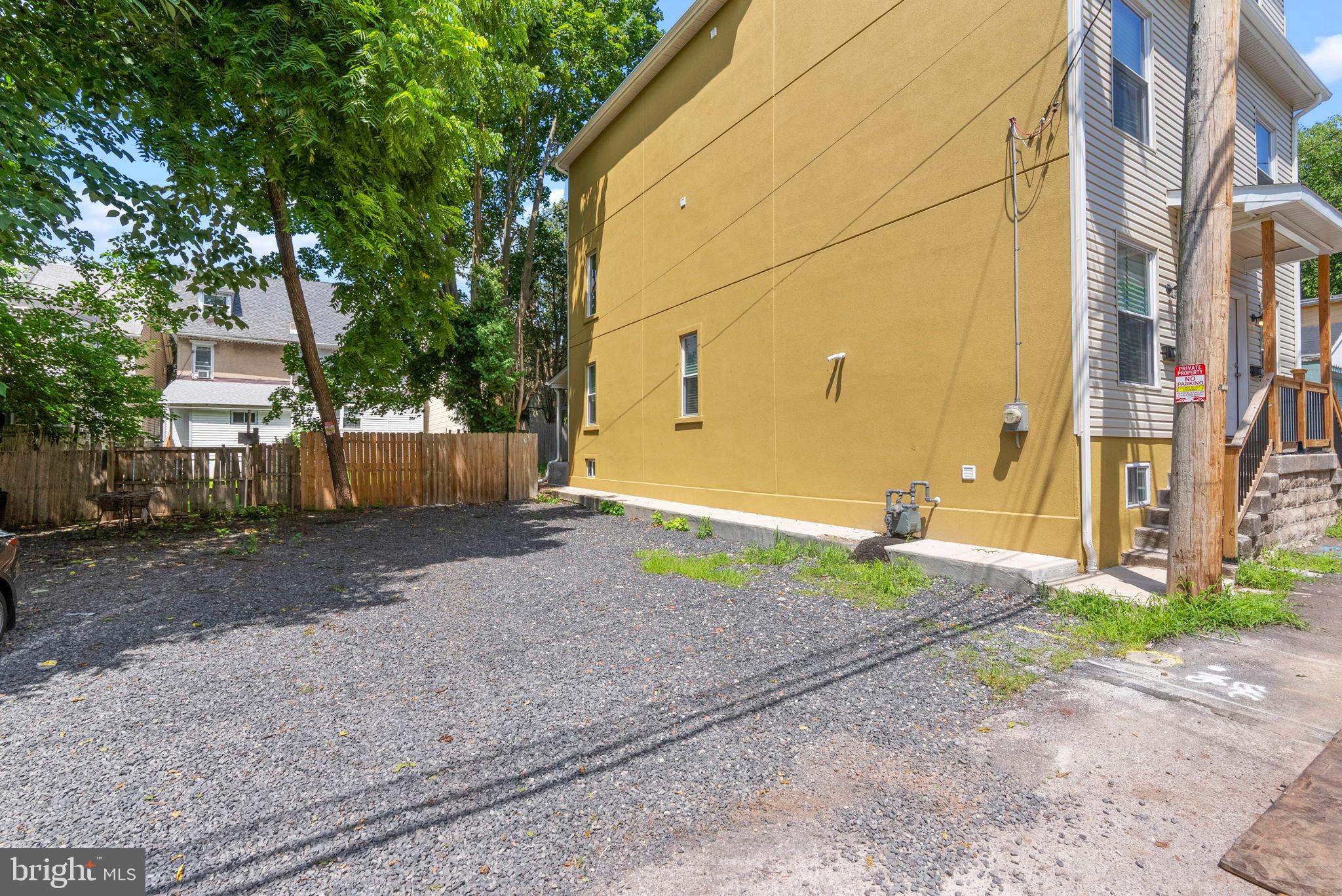 POTTSTOWN - Residential