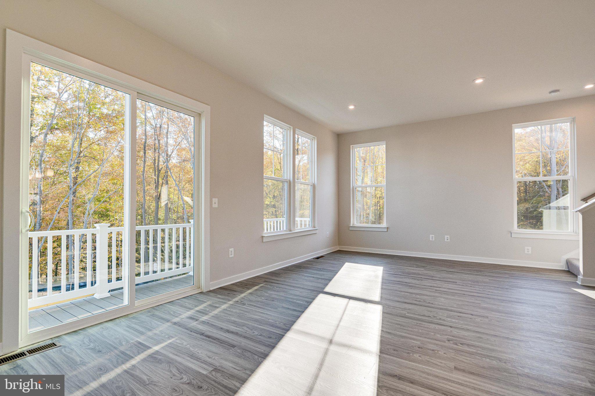 PORT POTOMAC - Residential