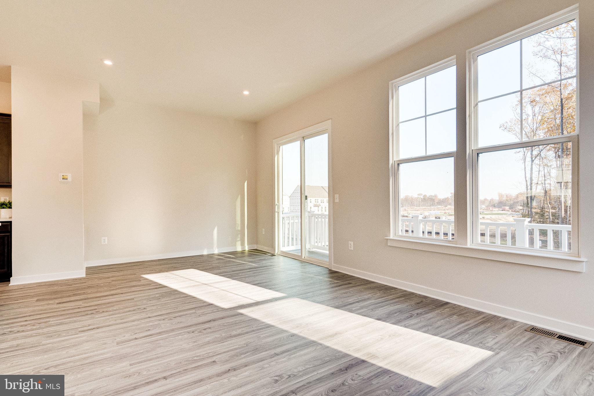 PORT POTOMAC - Residential