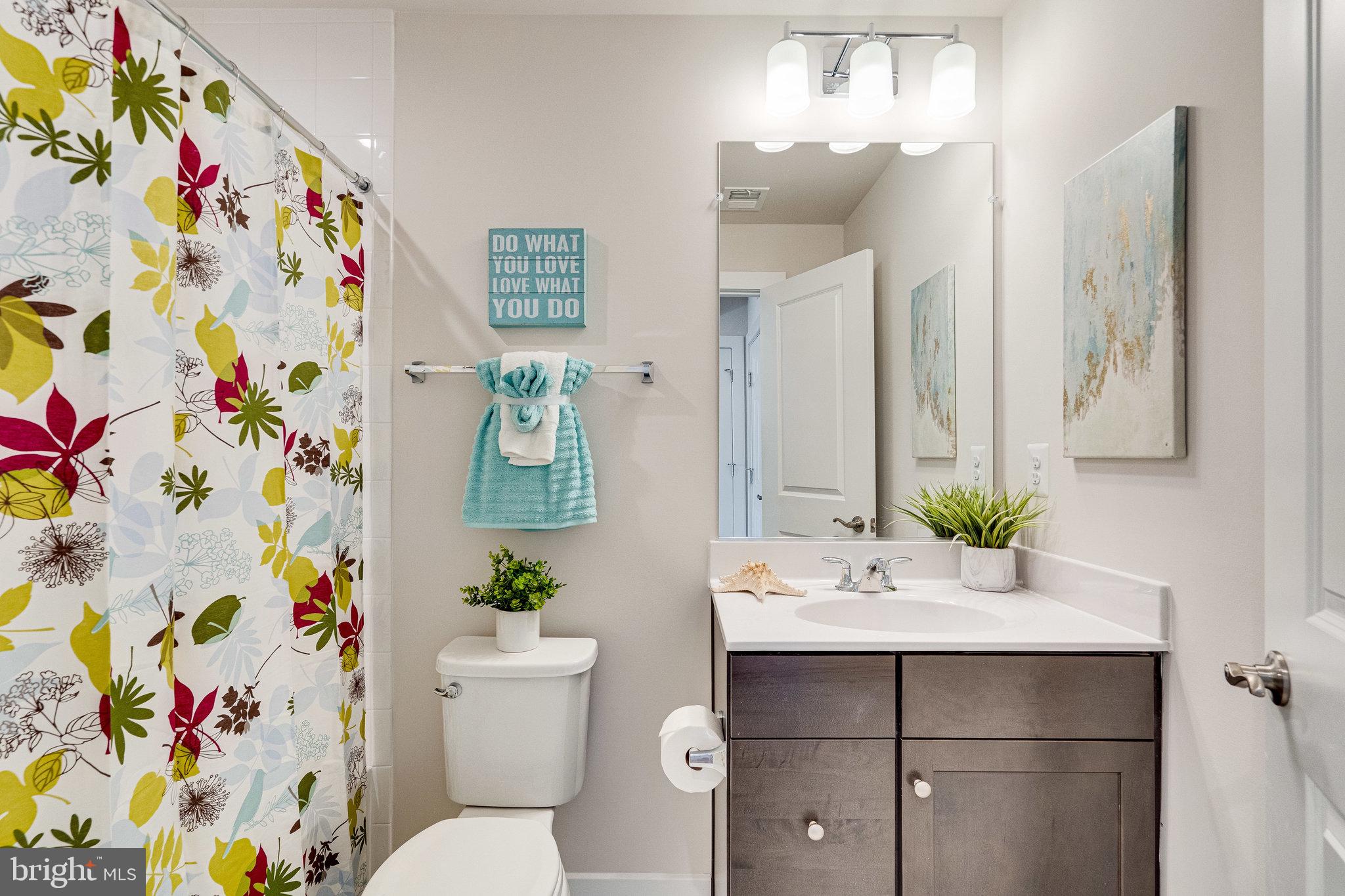 PORT POTOMAC - Residential