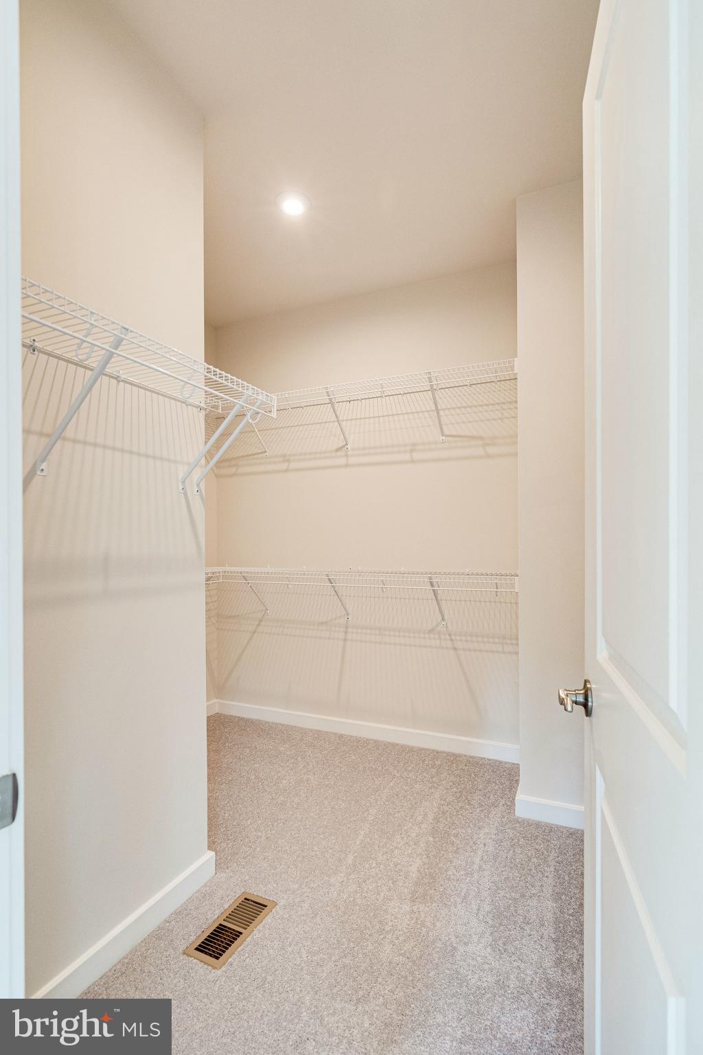 PORT POTOMAC - Residential