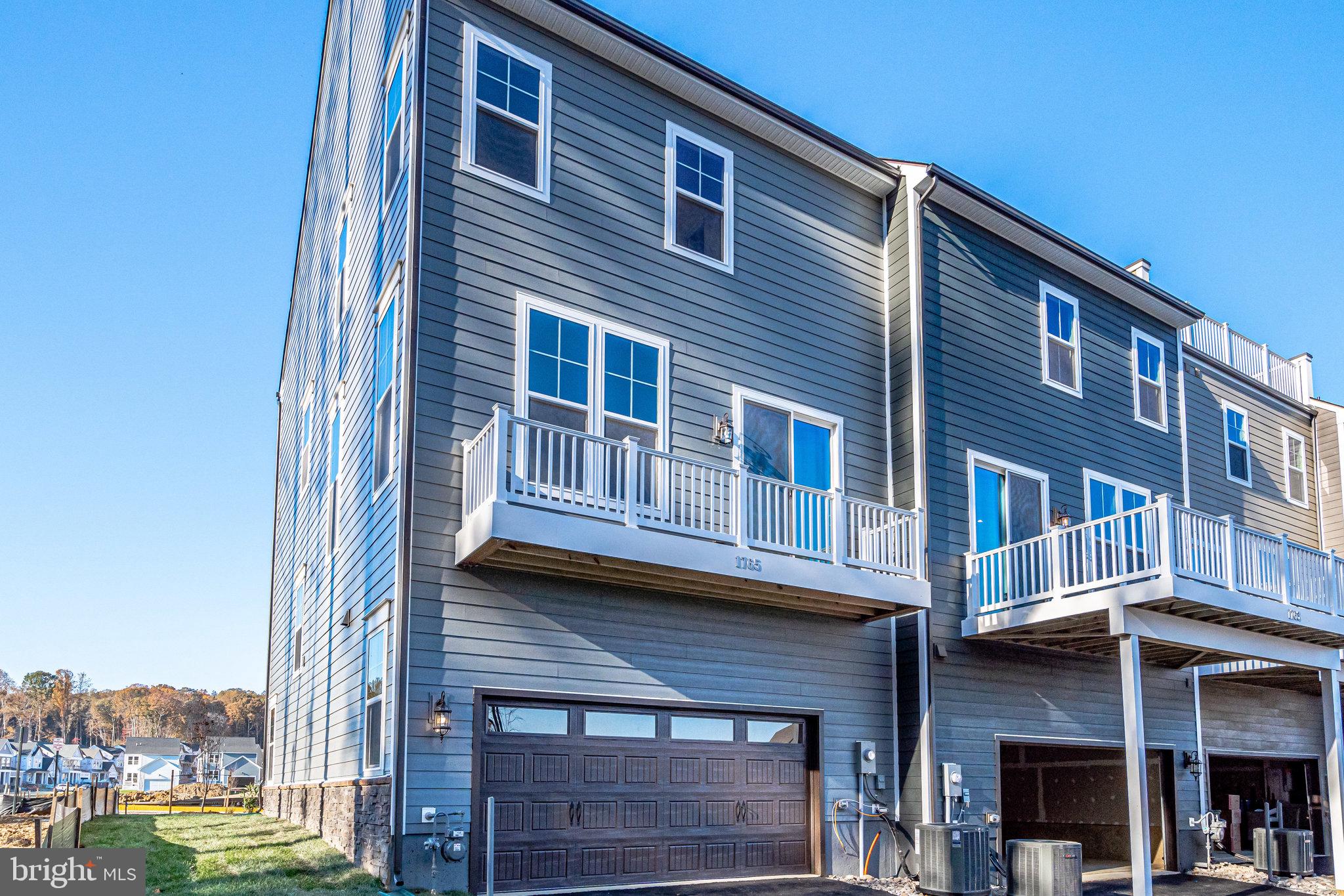 PORT POTOMAC - Residential